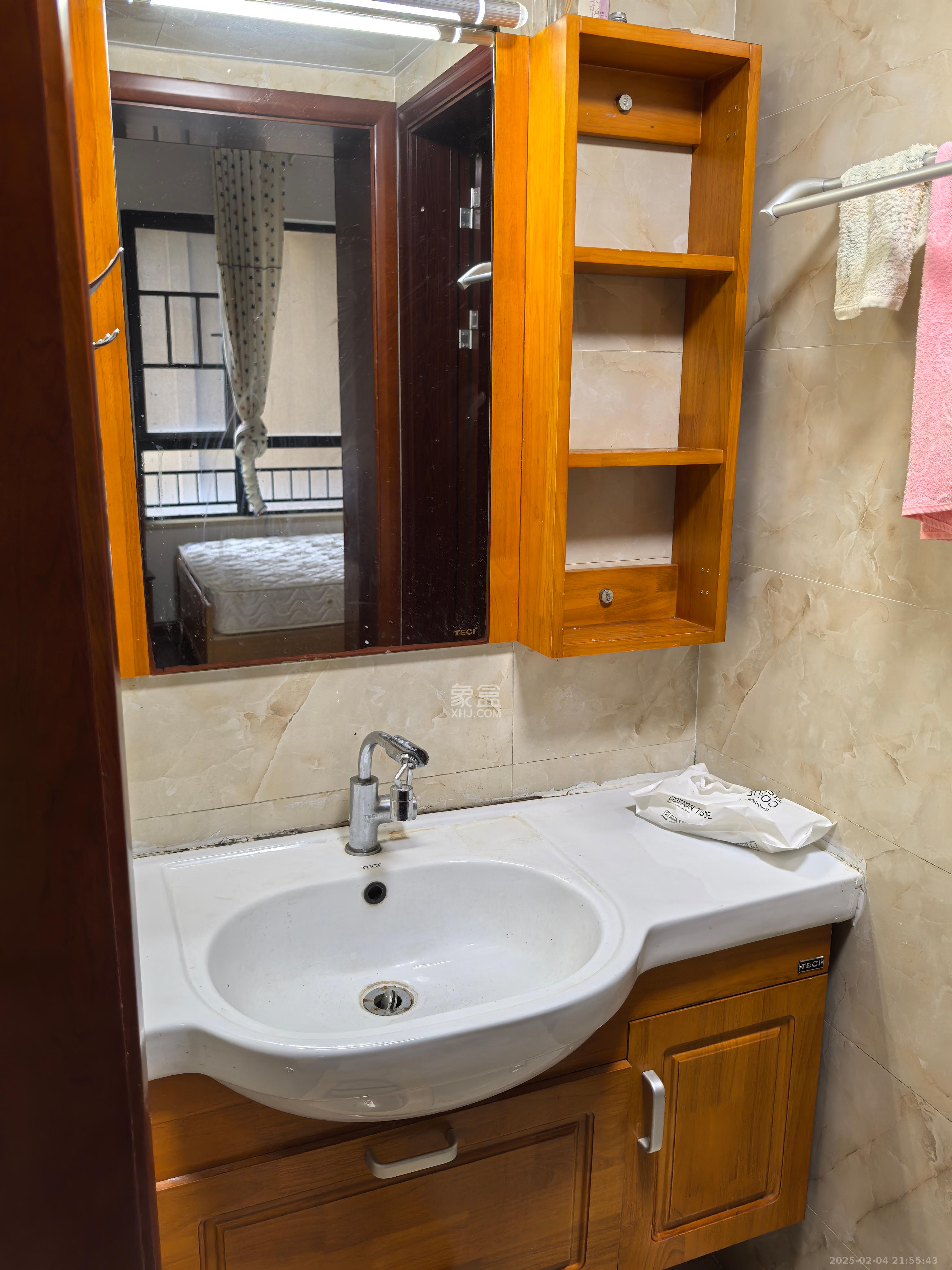 中海梅溪湖壹号  3室2厅1卫    2700.0元/月 中海梅溪湖壹号  3室2厅1卫    2700.0元/月室内图