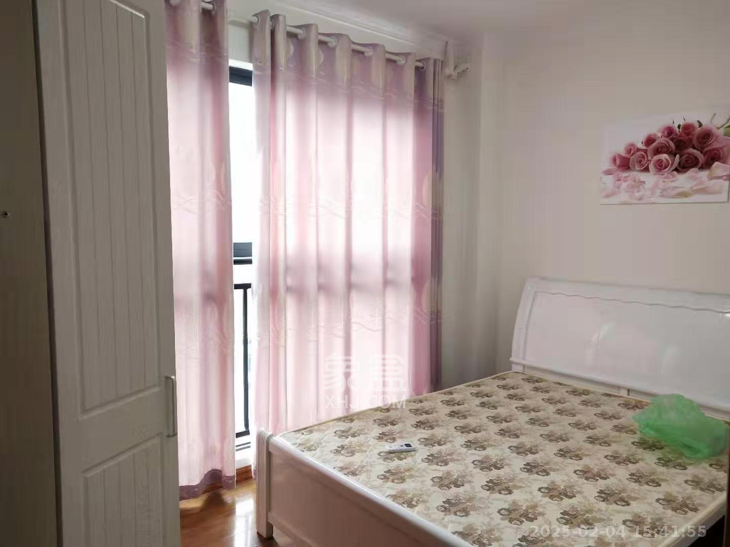 荣盛花语书苑  3室2厅2卫   2700.00元/月室内图