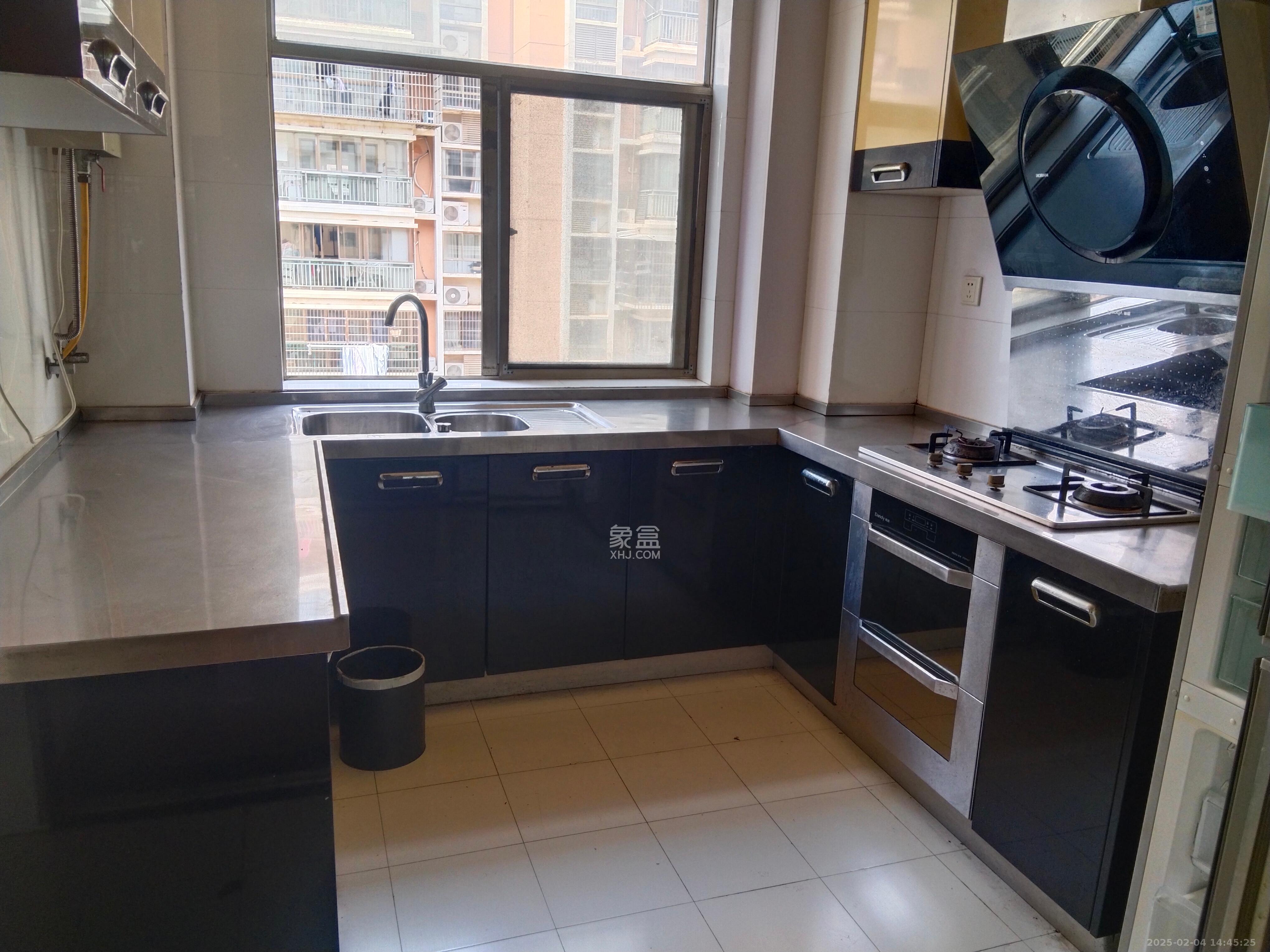 锦湘国际星城二期(锦雅苑) 4室2厅2卫 4000.0元/月 锦湘国际星城二期(锦雅苑) 4室2厅2卫 4000.0元/月室内图