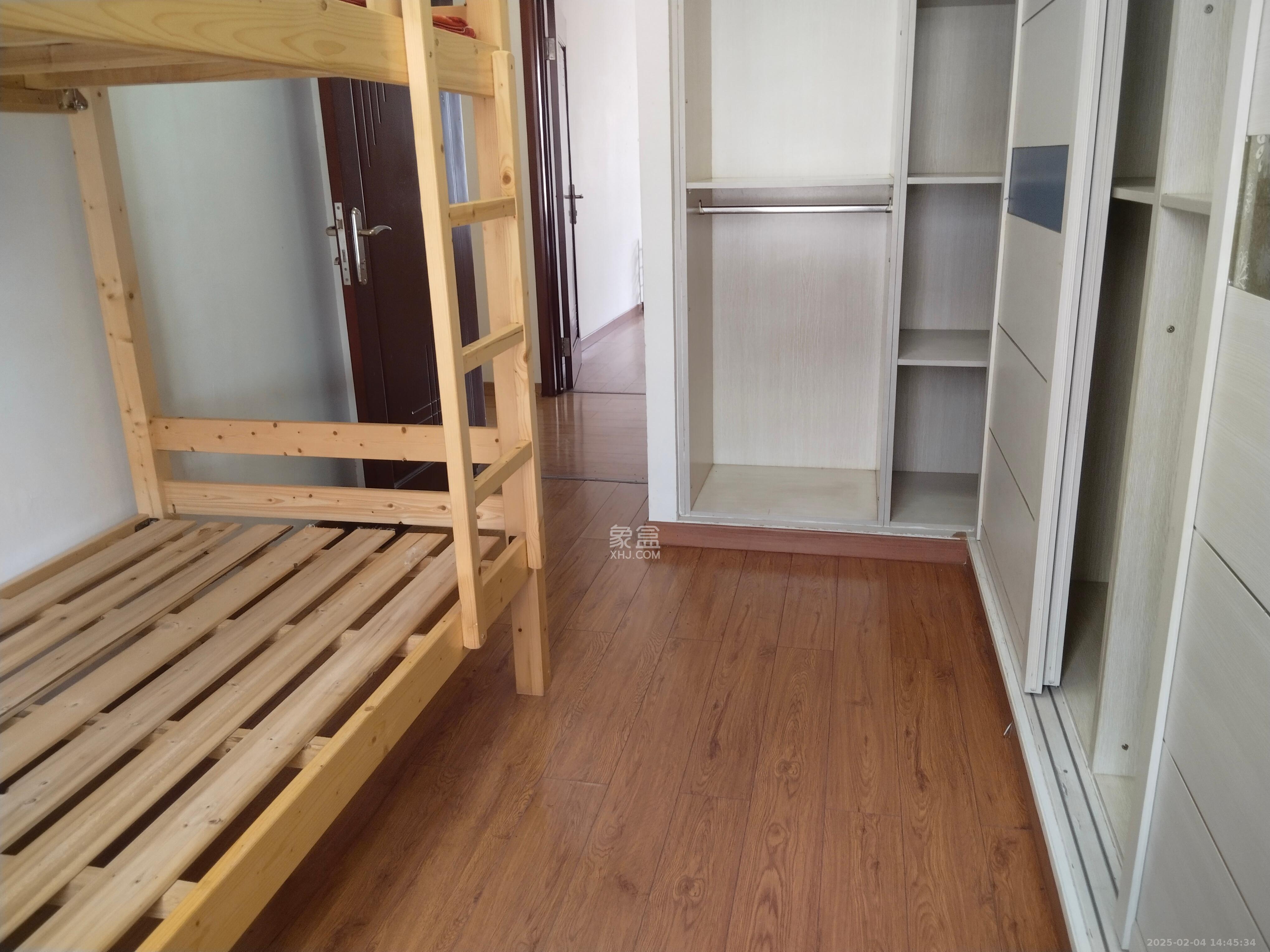 锦湘国际星城二期(锦雅苑) 4室2厅2卫 4000.0元/月 锦湘国际星城二期(锦雅苑) 4室2厅2卫 4000.0元/月室内图