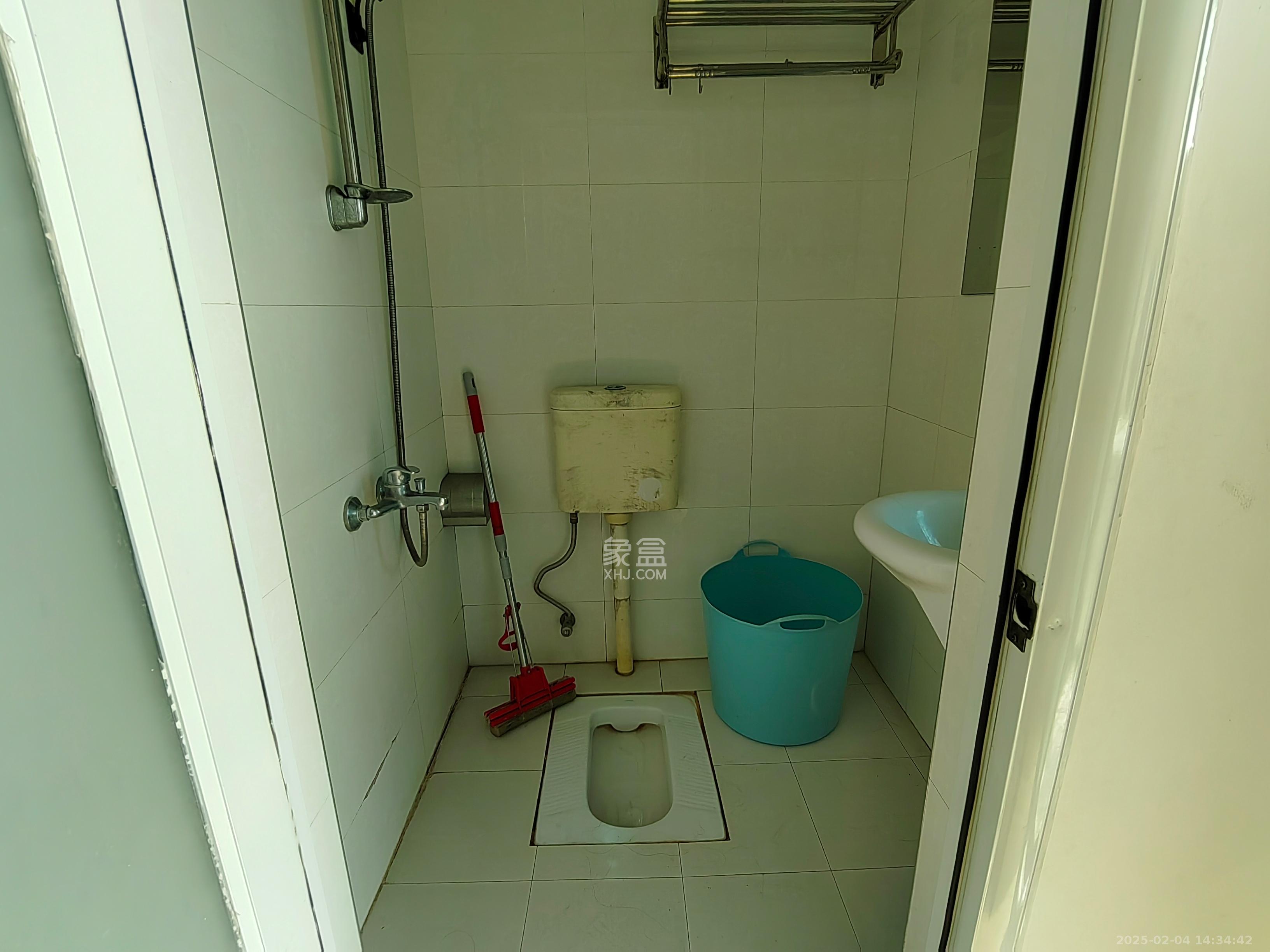 银轩铭誉（四海怡家）  1室1厅1卫    1800.0元/月室内图