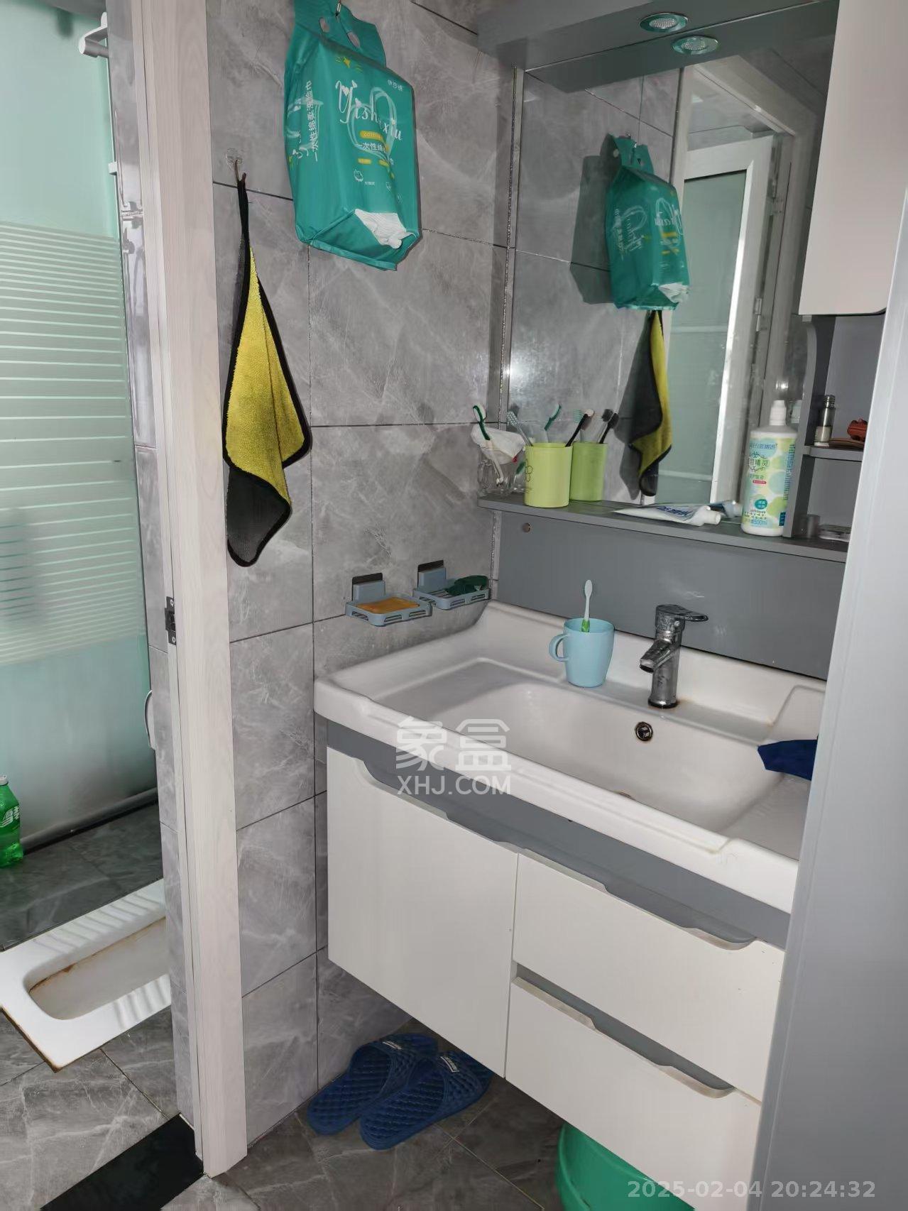 明发阅江悦府 4室2厅2卫 3200.0元/月 明发阅江悦府 4室2厅2卫 3200.0元/月室内图