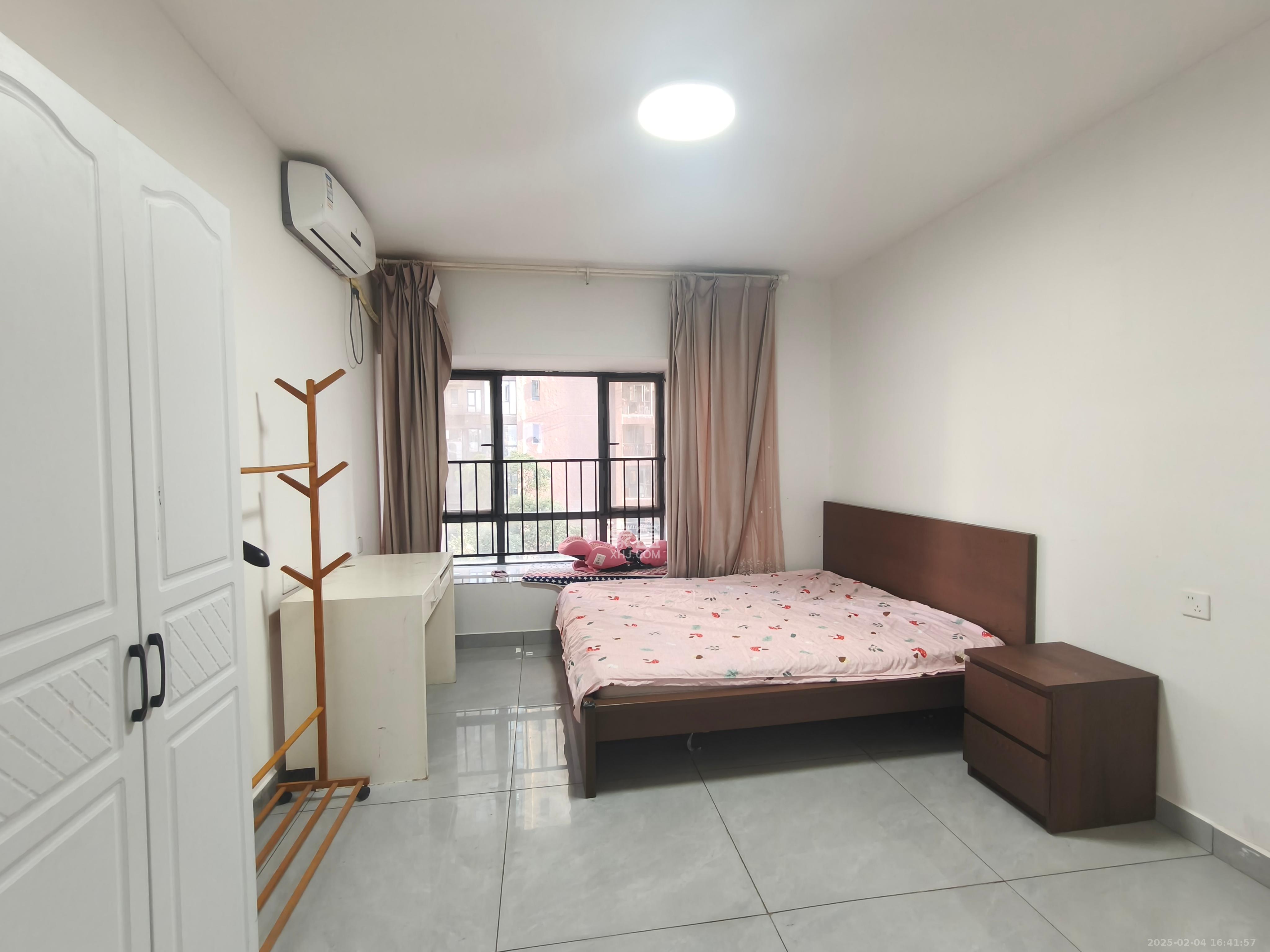 碧桂园南城首府（东宸林海）  3室2厅2卫   2200.00元/月室内图