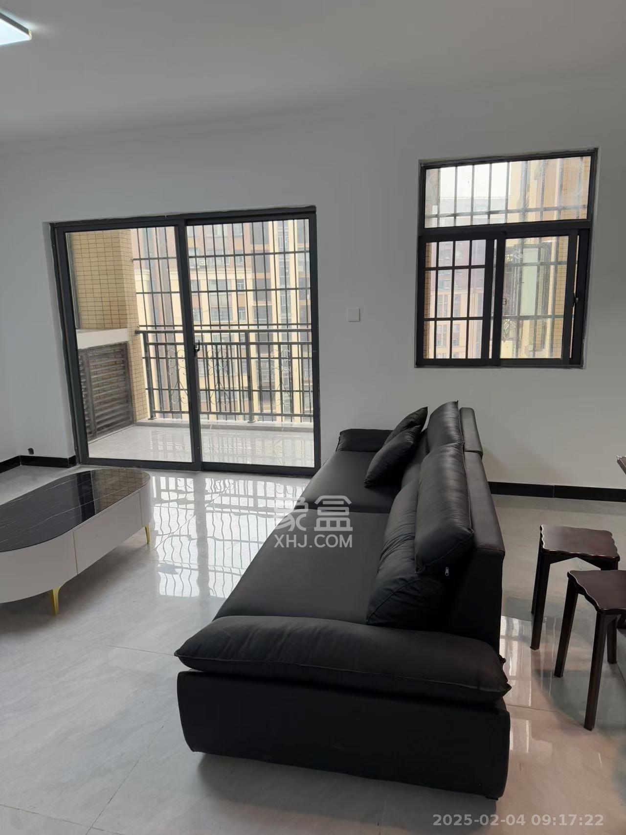 五矿紫湖香醍 3室1厅1卫 2500.0元/月 五矿紫湖香醍 3室1厅1卫 2500.0元/月室内图