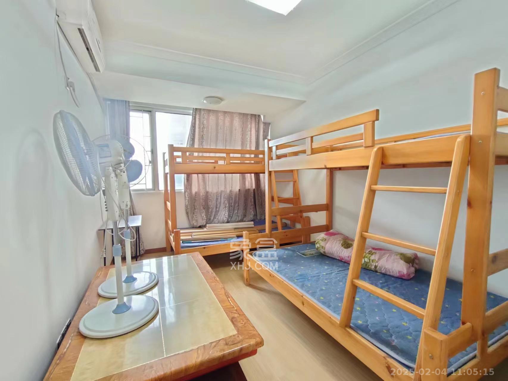 恒广国际景园一二区 3室2厅2卫 2400.0元/月 恒广国际景园一二区 3室2厅2卫 2400.0元/月室内图