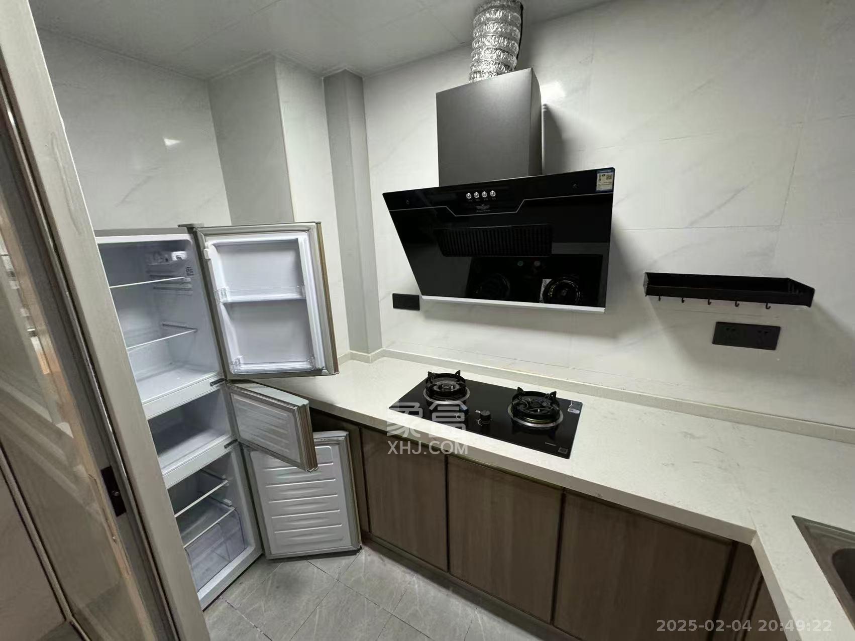 澳海澜庭 3室2厅1卫 1800.0元/月 澳海澜庭 3室2厅1卫 1800.0元/月室内图