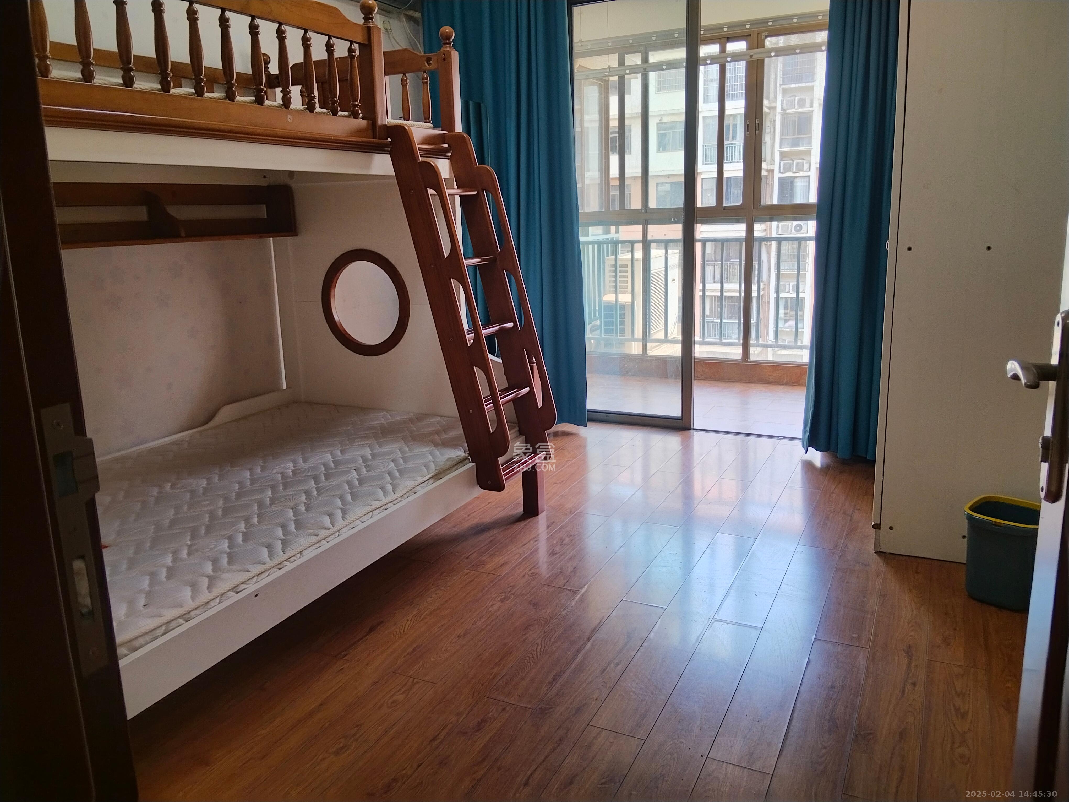 锦湘国际星城二期(锦雅苑) 4室2厅2卫 4000.0元/月 锦湘国际星城二期(锦雅苑) 4室2厅2卫 4000.0元/月室内图