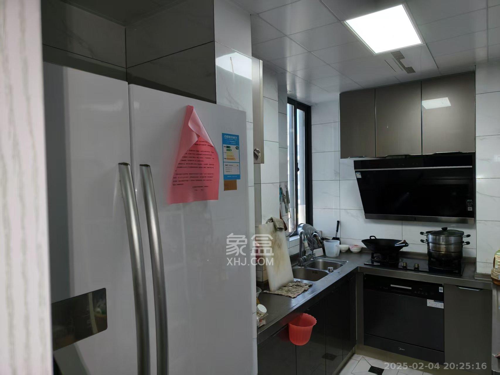 明发阅江悦府 4室2厅2卫 3200.0元/月 明发阅江悦府 4室2厅2卫 3200.0元/月室内图