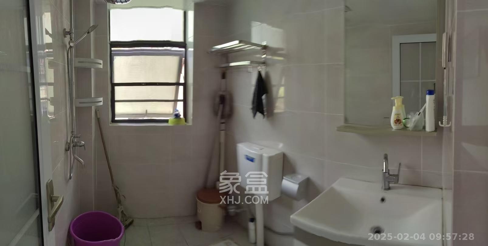 金谷豪庭 3室2厅2卫 1800.0元/月 金谷豪庭 3室2厅2卫 1800.0元/月室内图