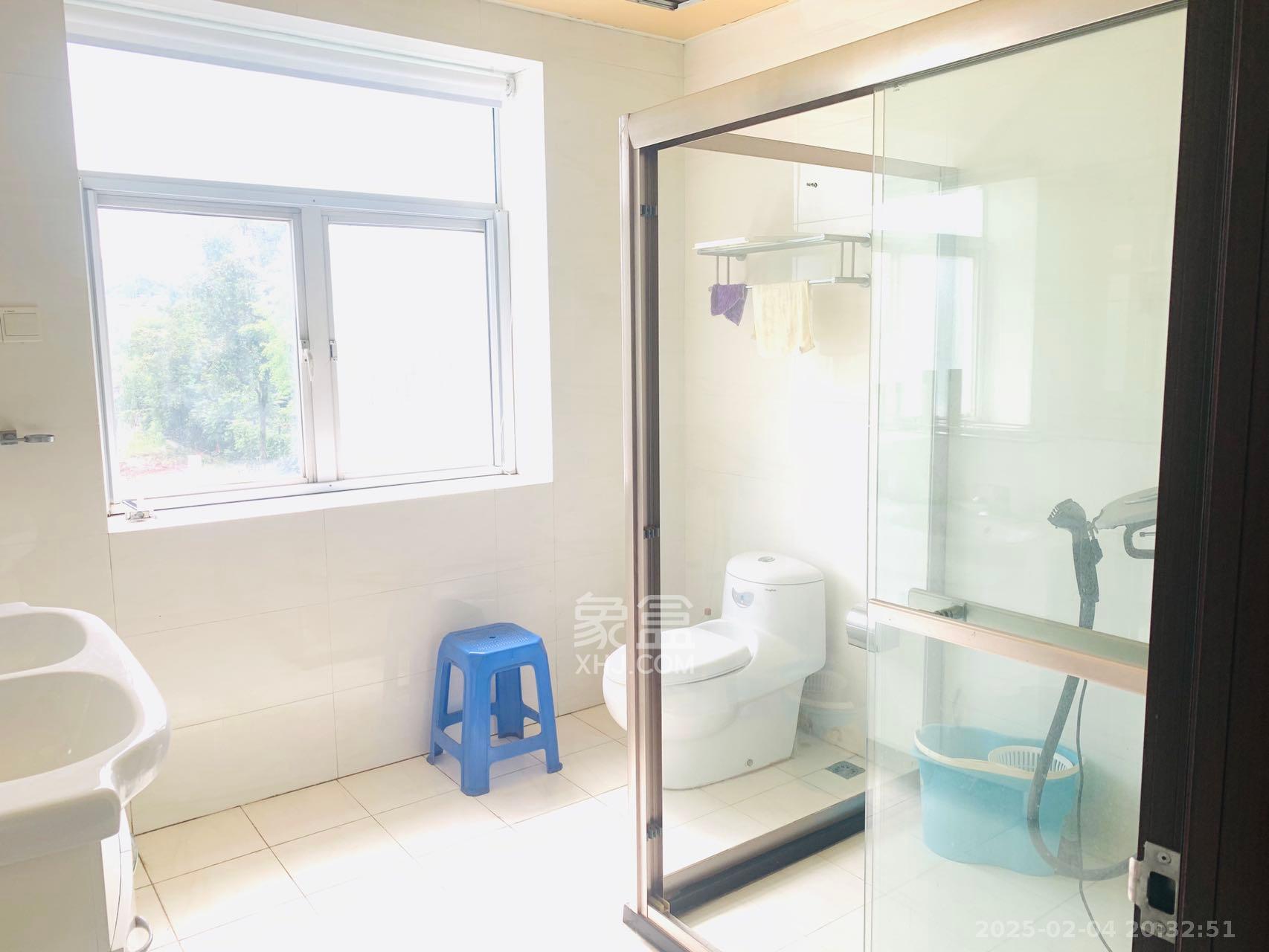 同升湖白竹水乡 5室2厅3卫 8800.0元/月 同升湖白竹水乡 5室2厅3卫 8800.0元/月室内图