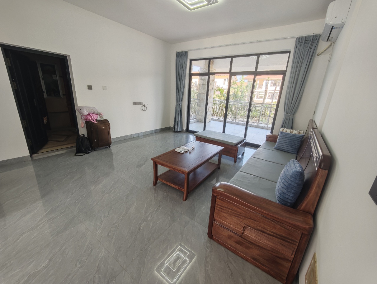 昌茂西雅图·丽湾  3室2厅2卫    180.0万 昌茂西雅图·丽湾  3室2厅2卫    180.0万室内图