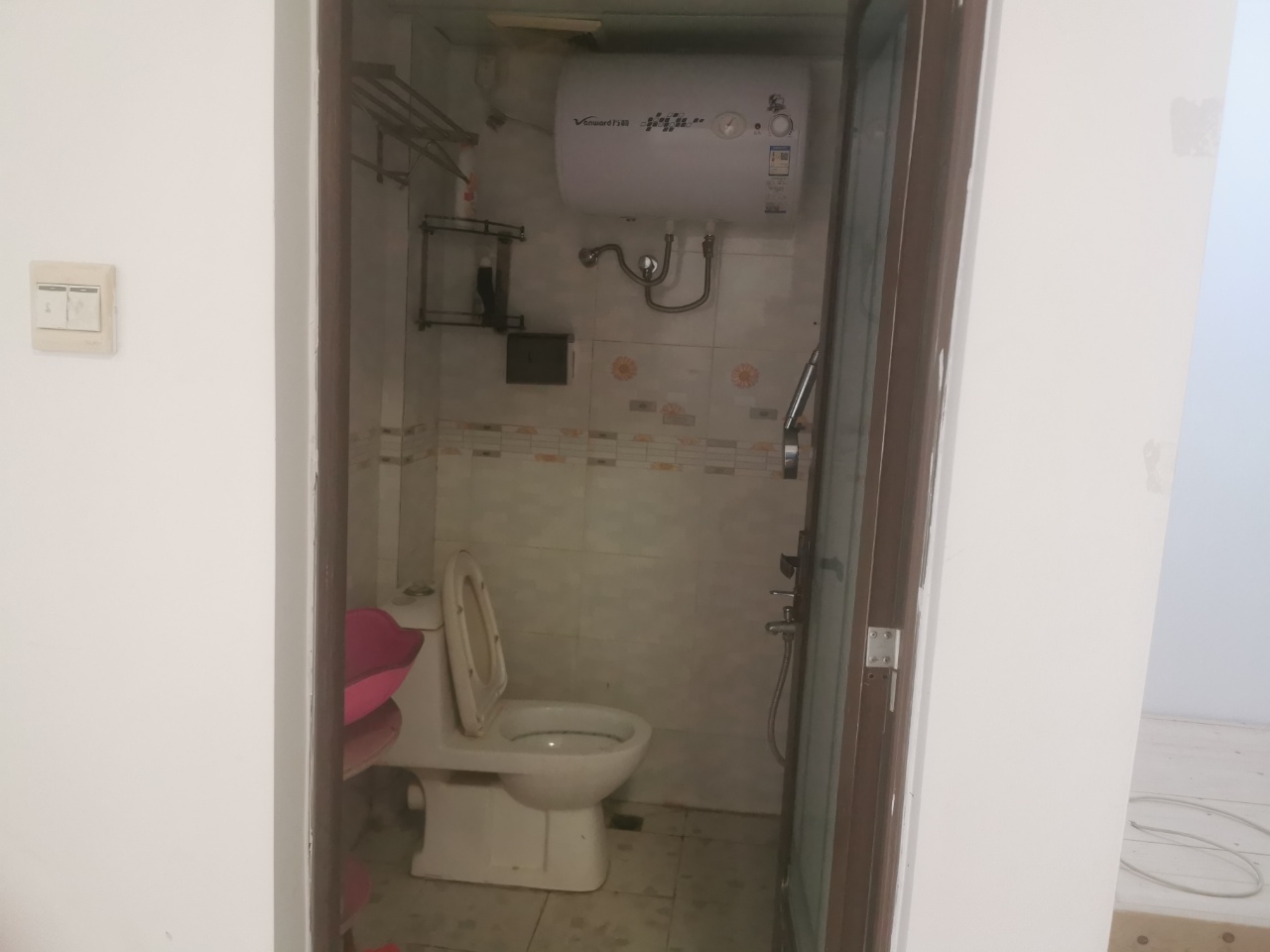 金湾花园  1室0厅0卫    65.0万 金湾花园  1室0厅0卫    65.0万室内图