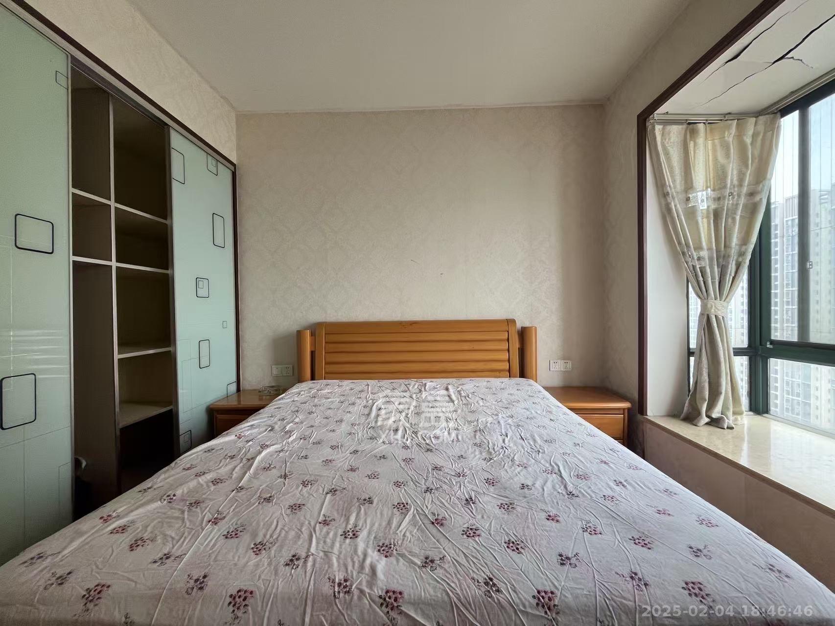 松雅湖畔 3室2厅1卫 2000.0元/月 松雅湖畔 3室2厅1卫 2000.0元/月室内图