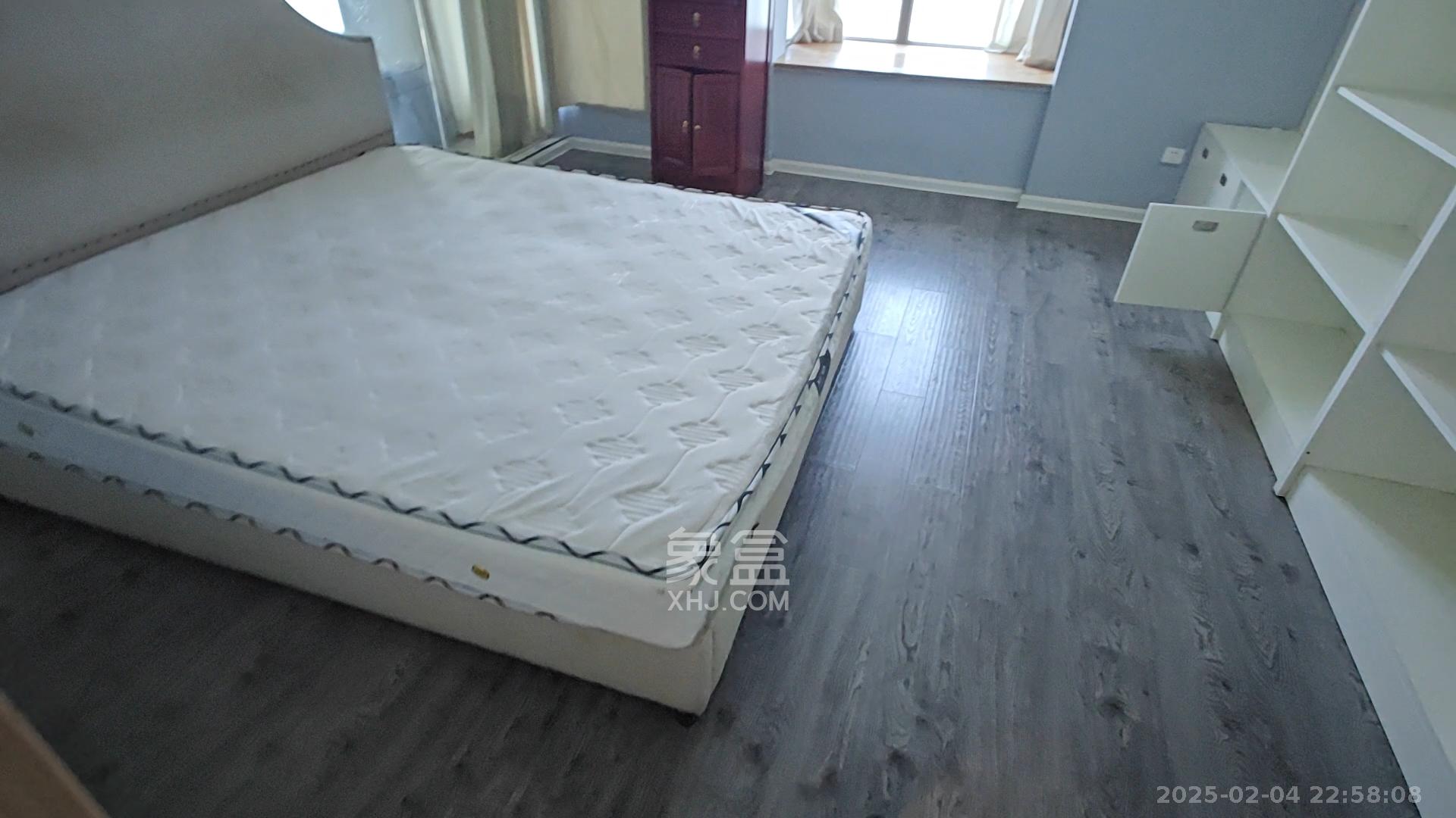 潮宗御苑  1室2厅2卫    6500.0元/月 潮宗御苑  1室2厅2卫    6500.0元/月室内图