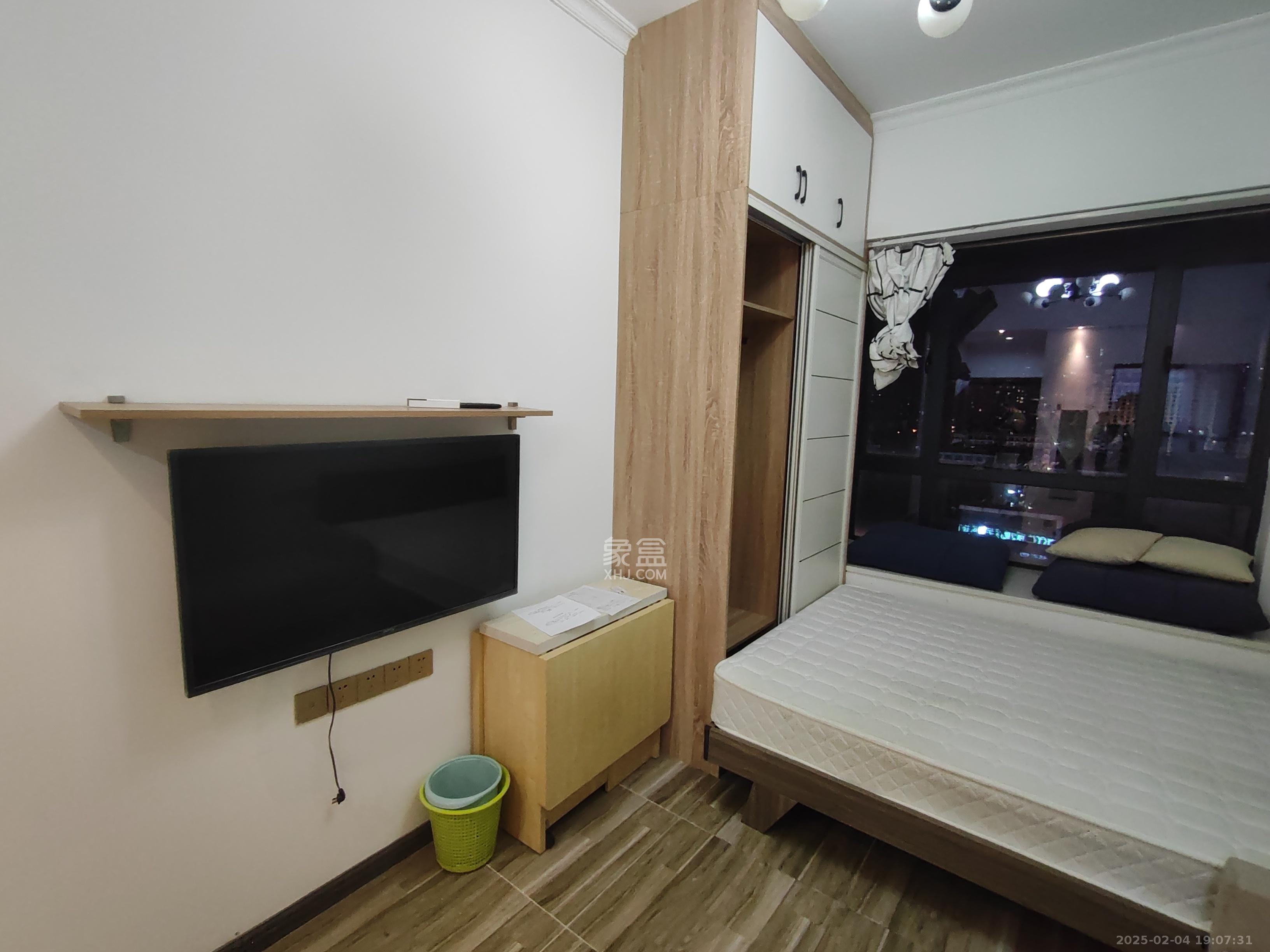 洋湖时代 1室0厅0卫 1100.0元/月 洋湖时代 1室0厅0卫 1100.0元/月室内图