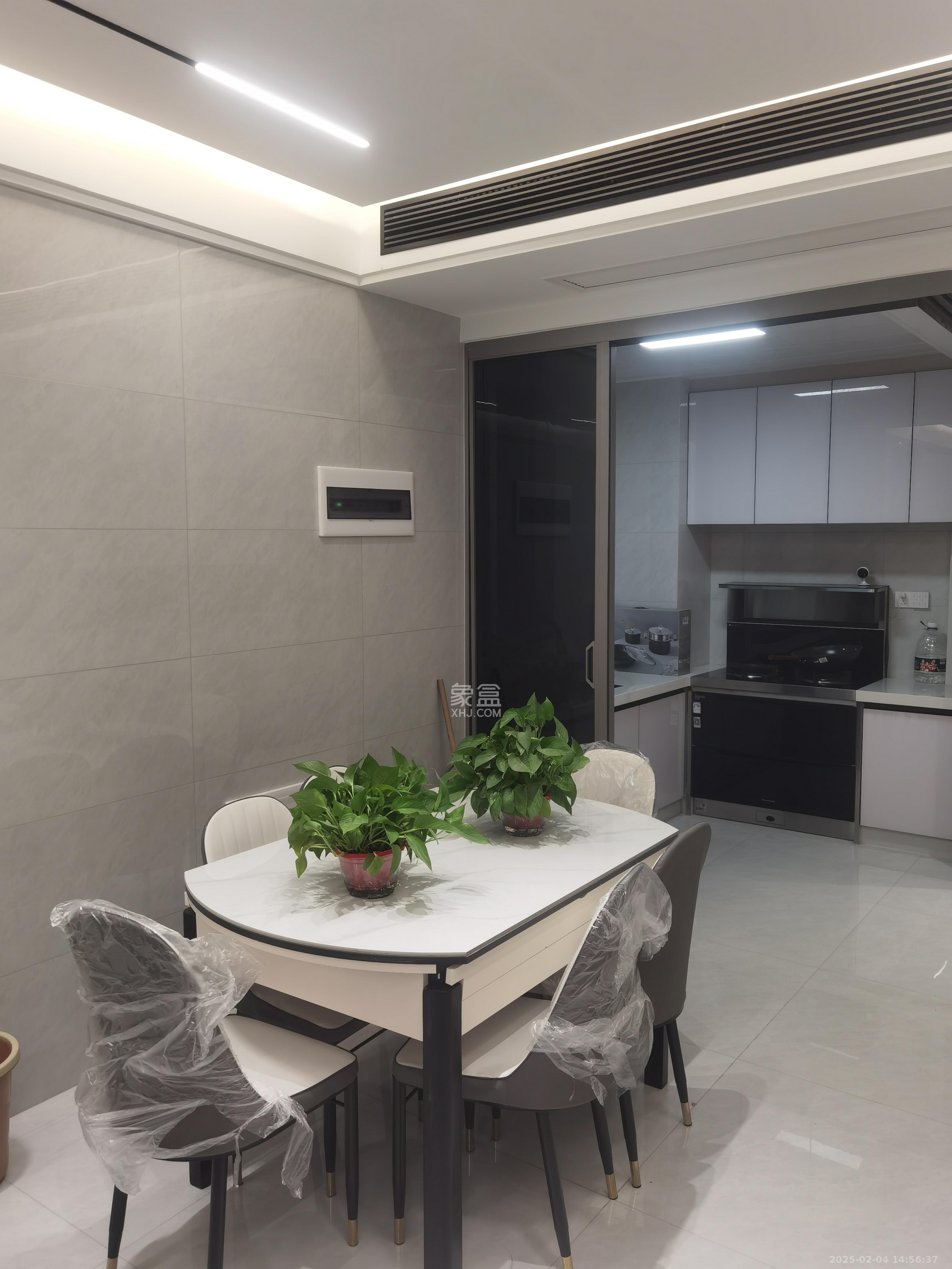 紫华郡 3室2厅2卫 3000.0元/月 紫华郡 3室2厅2卫 3000.0元/月室内图