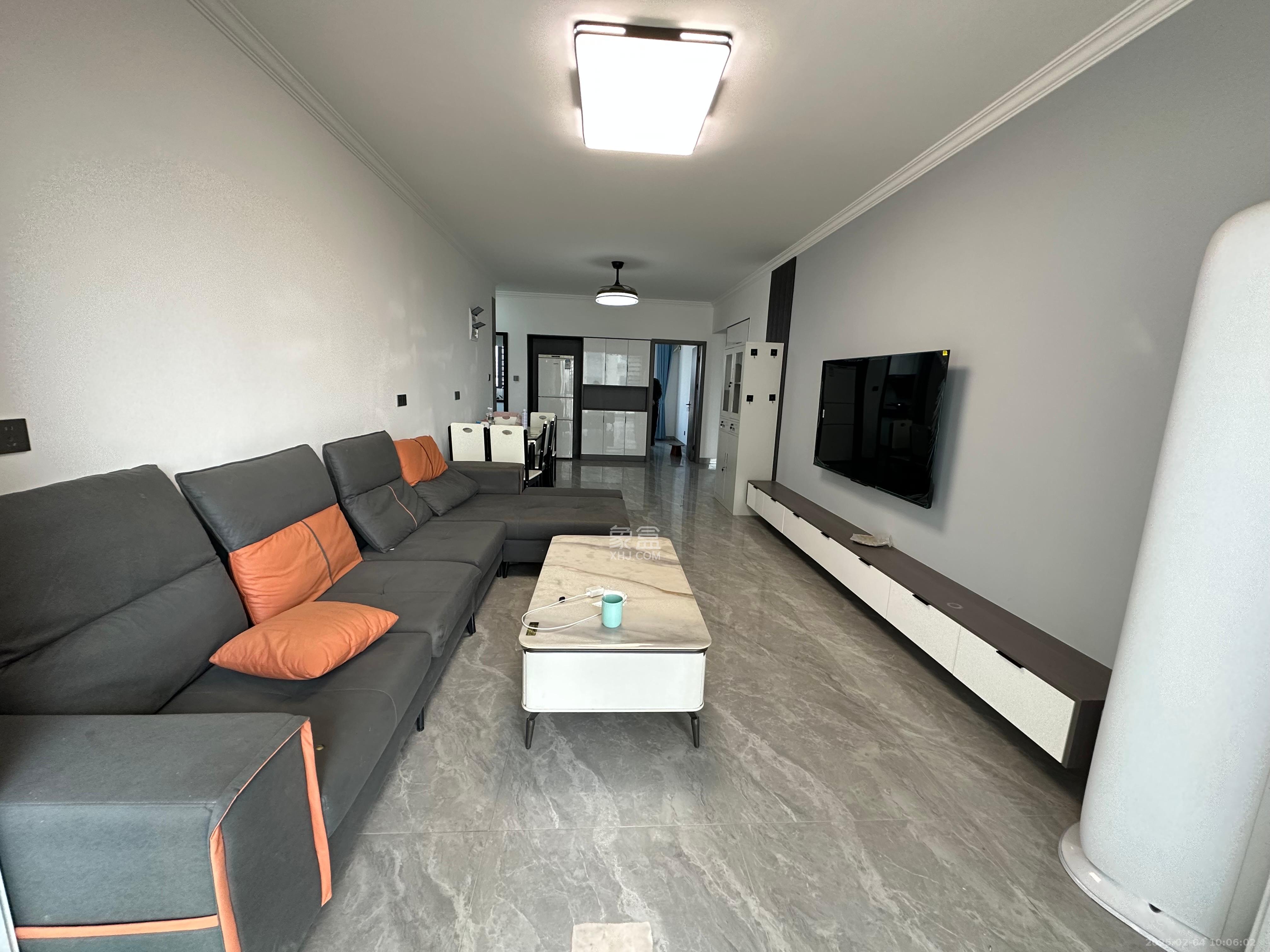 谷峰安置小区(惟德园) 3室2厅2卫 2800.0元/月 谷峰安置小区(惟德园) 3室2厅2卫 2800.0元/月室内图