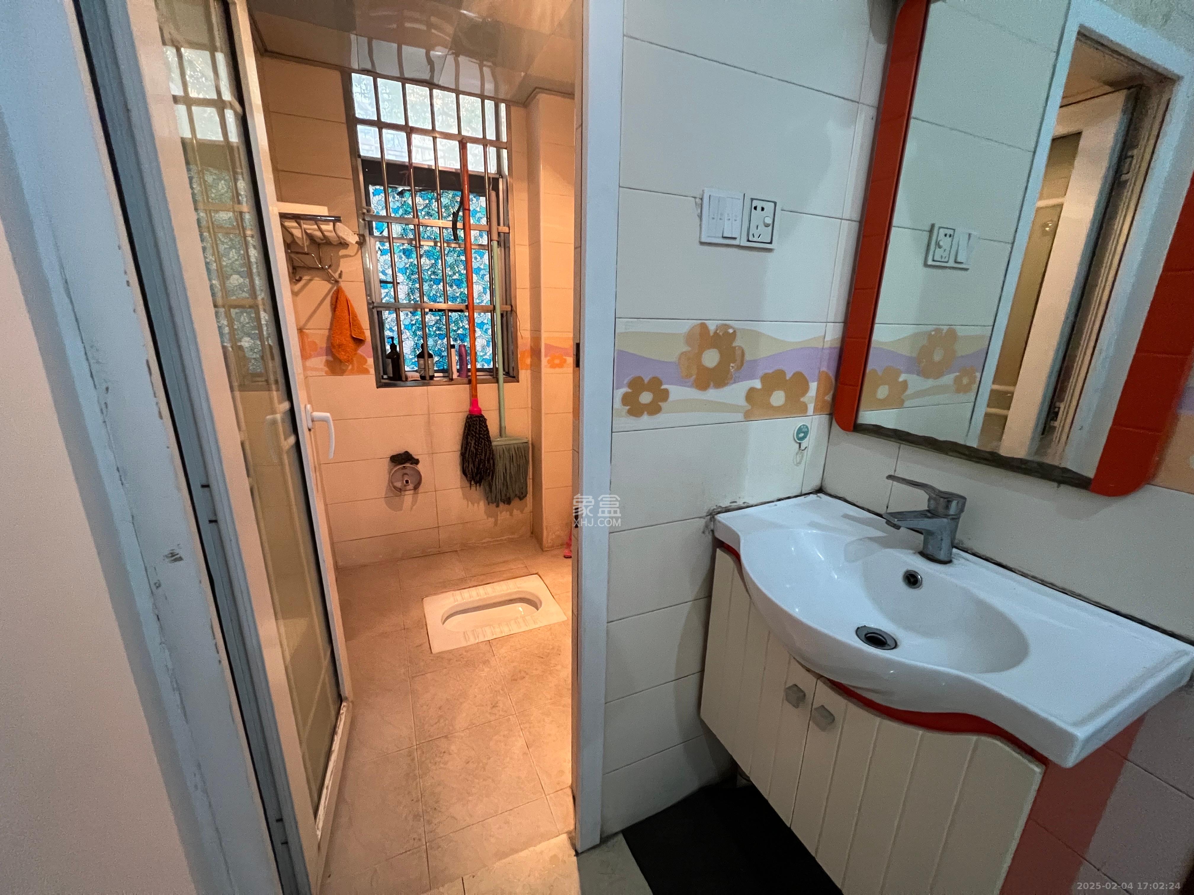 芙蓉苑  3室2厅1卫   2400.00元/月室内图