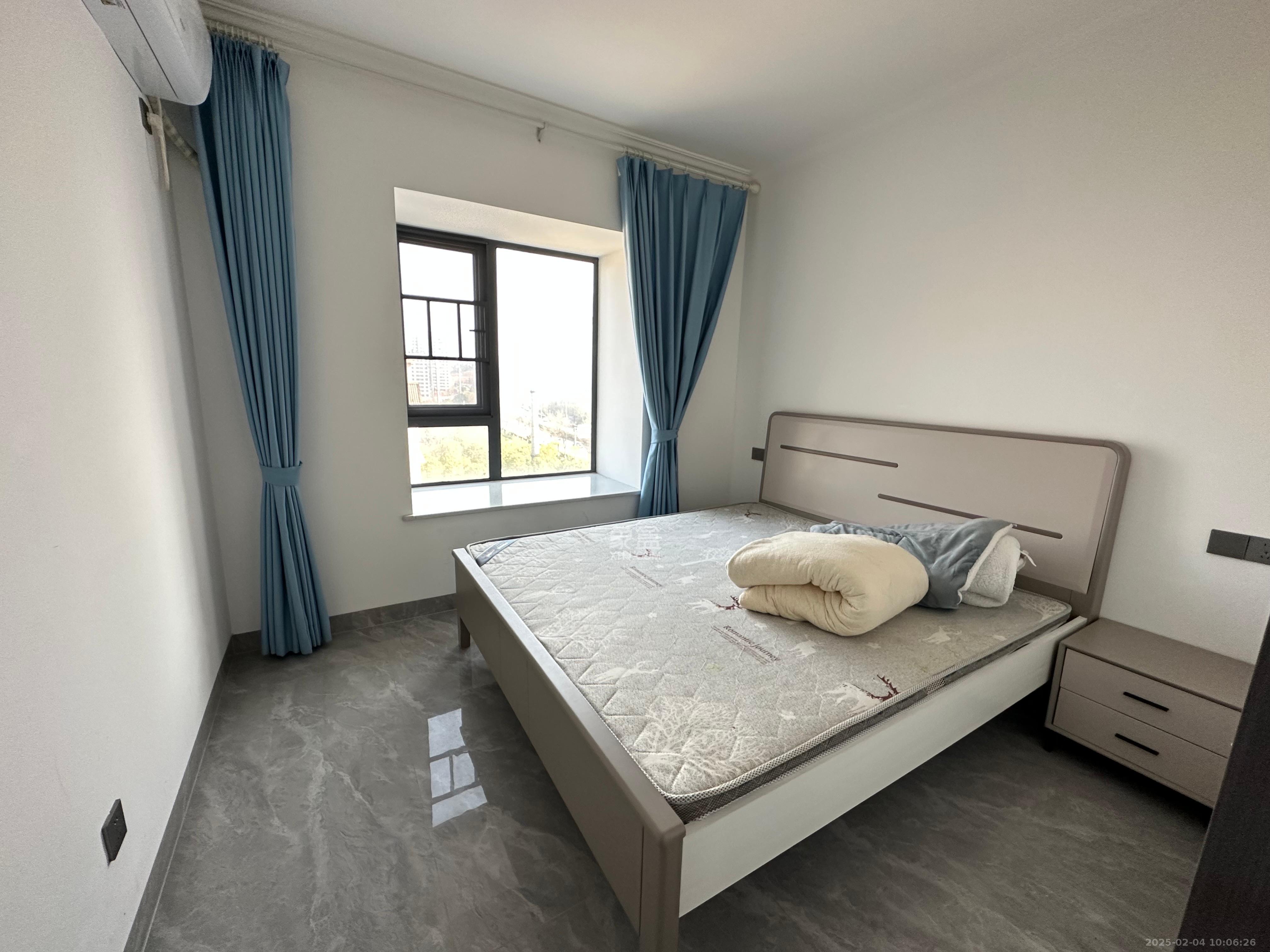 谷峰安置小区(惟德园) 3室2厅2卫 2800.0元/月 谷峰安置小区(惟德园) 3室2厅2卫 2800.0元/月室内图