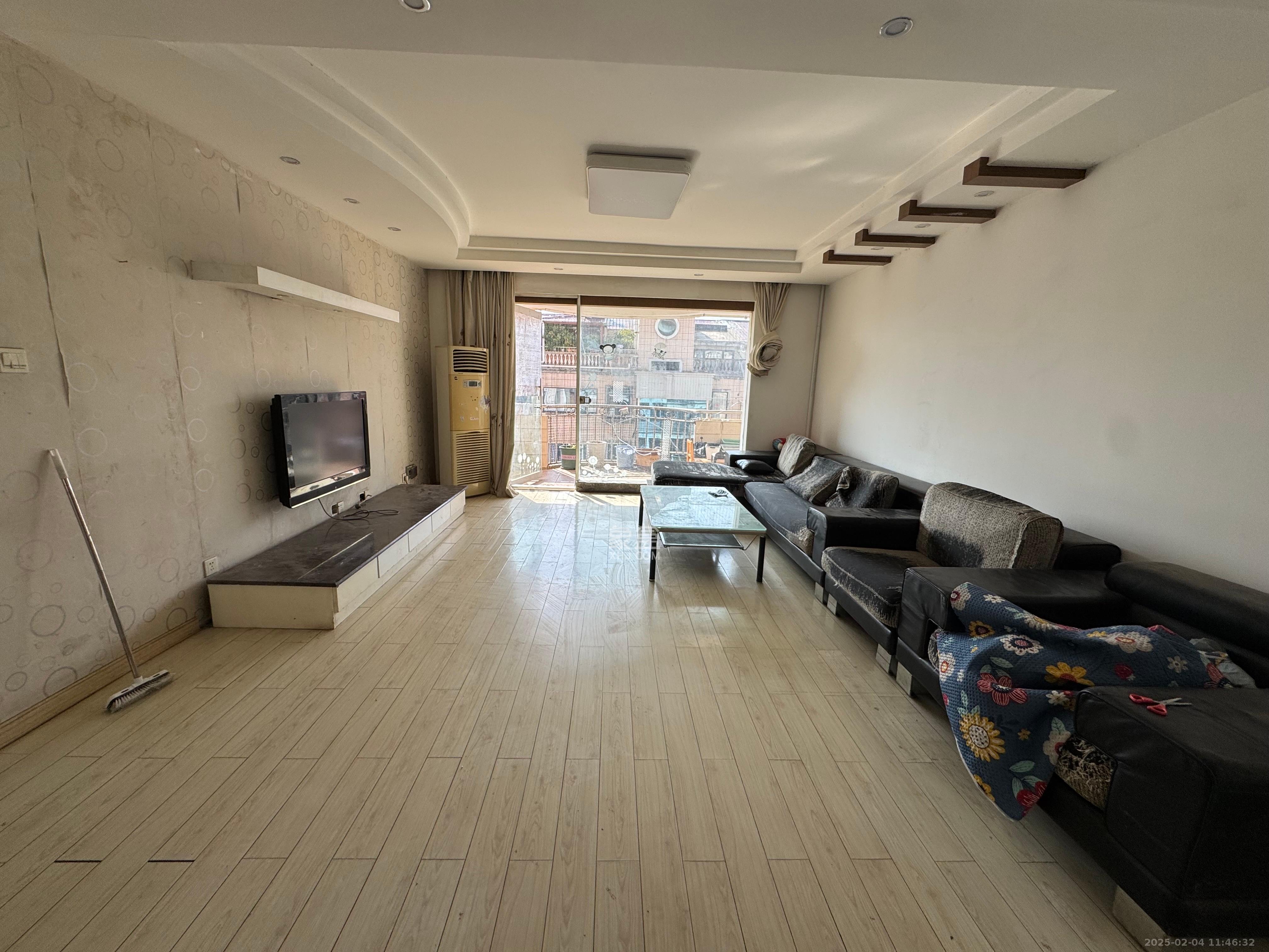 白沙花园  1室1厅1卫    3000.0元/月 白沙花园  1室1厅1卫    3000.0元/月室内图