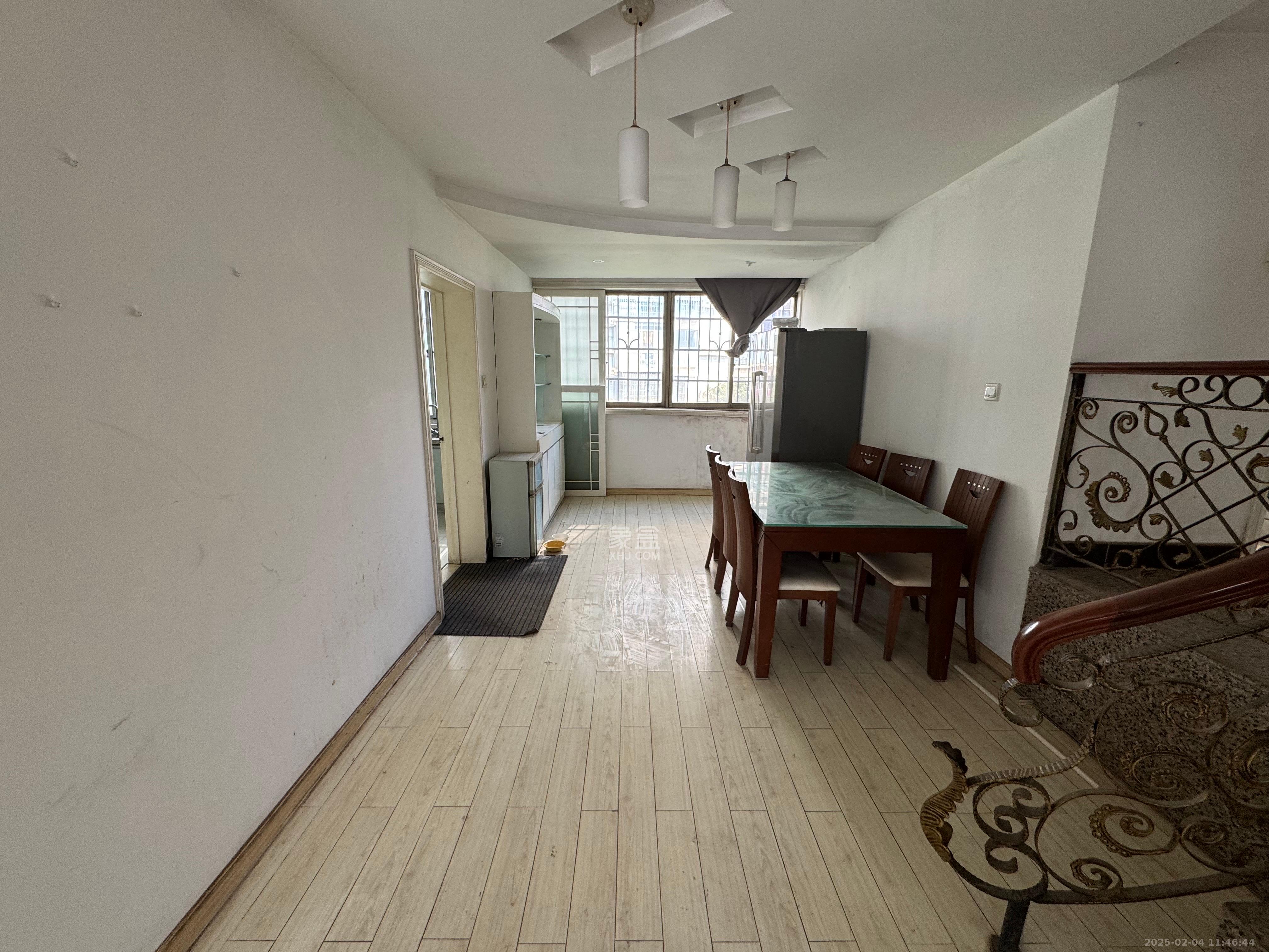 白沙花园  1室1厅1卫    3000.0元/月 白沙花园  1室1厅1卫    3000.0元/月室内图