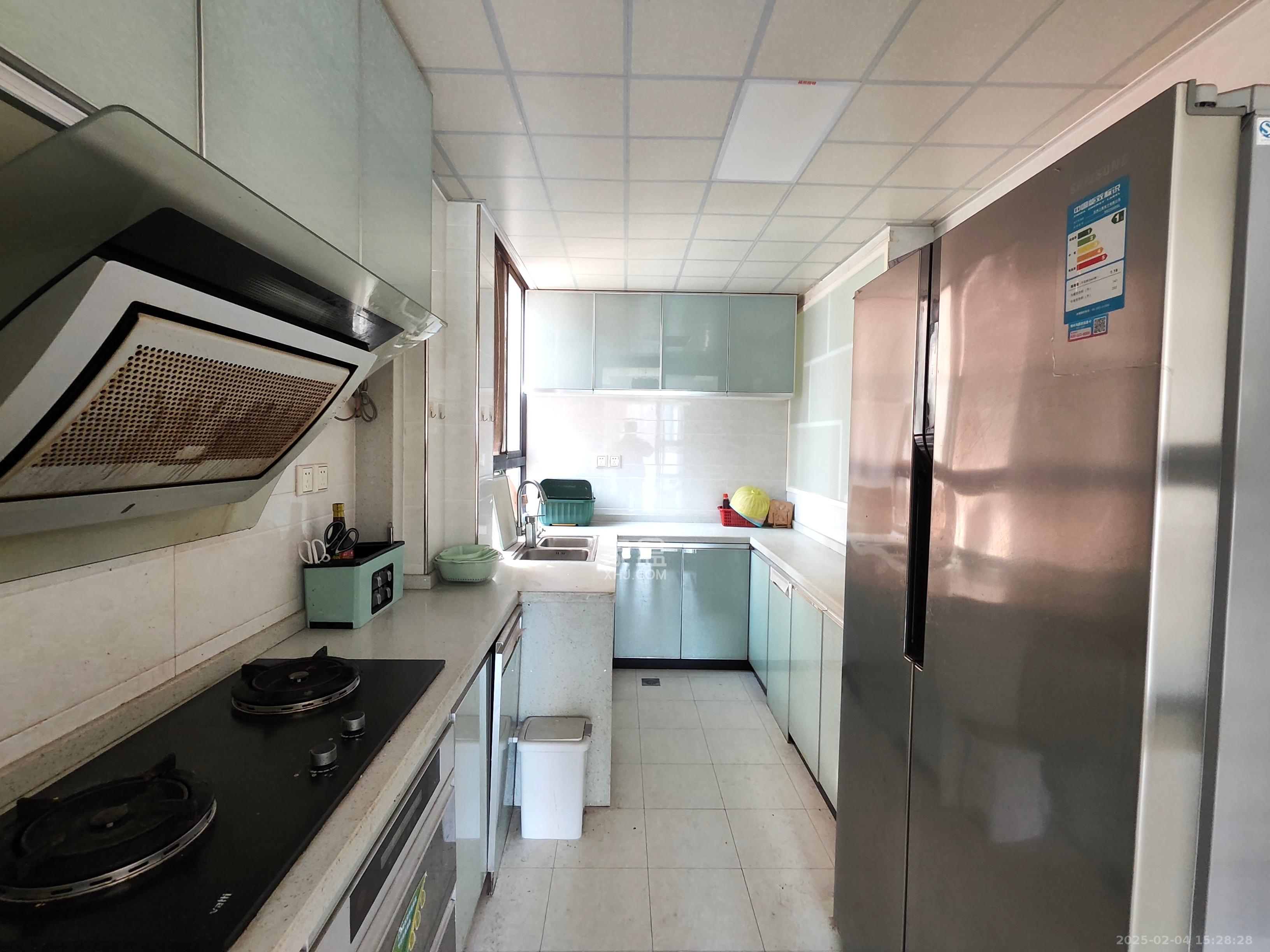 华润凤凰城二期 3室2厅1卫 2300.0元/月 华润凤凰城二期 3室2厅1卫 2300.0元/月室内图