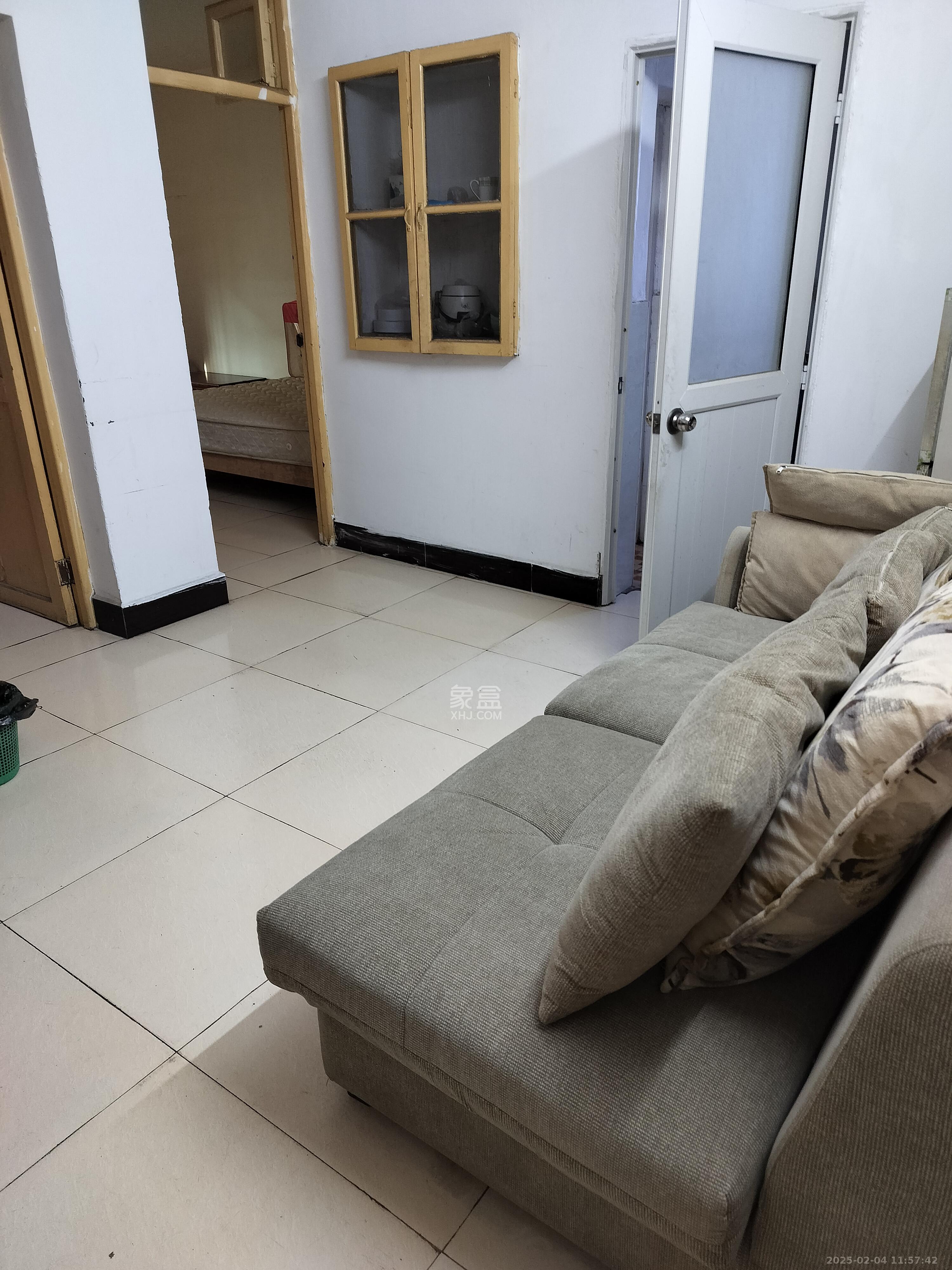 书院路电梯厂宿舍(宝塔山) 2室1厅1卫 1250.0元/月 书院路电梯厂宿舍(宝塔山) 2室1厅1卫 1250.0元/月室内图