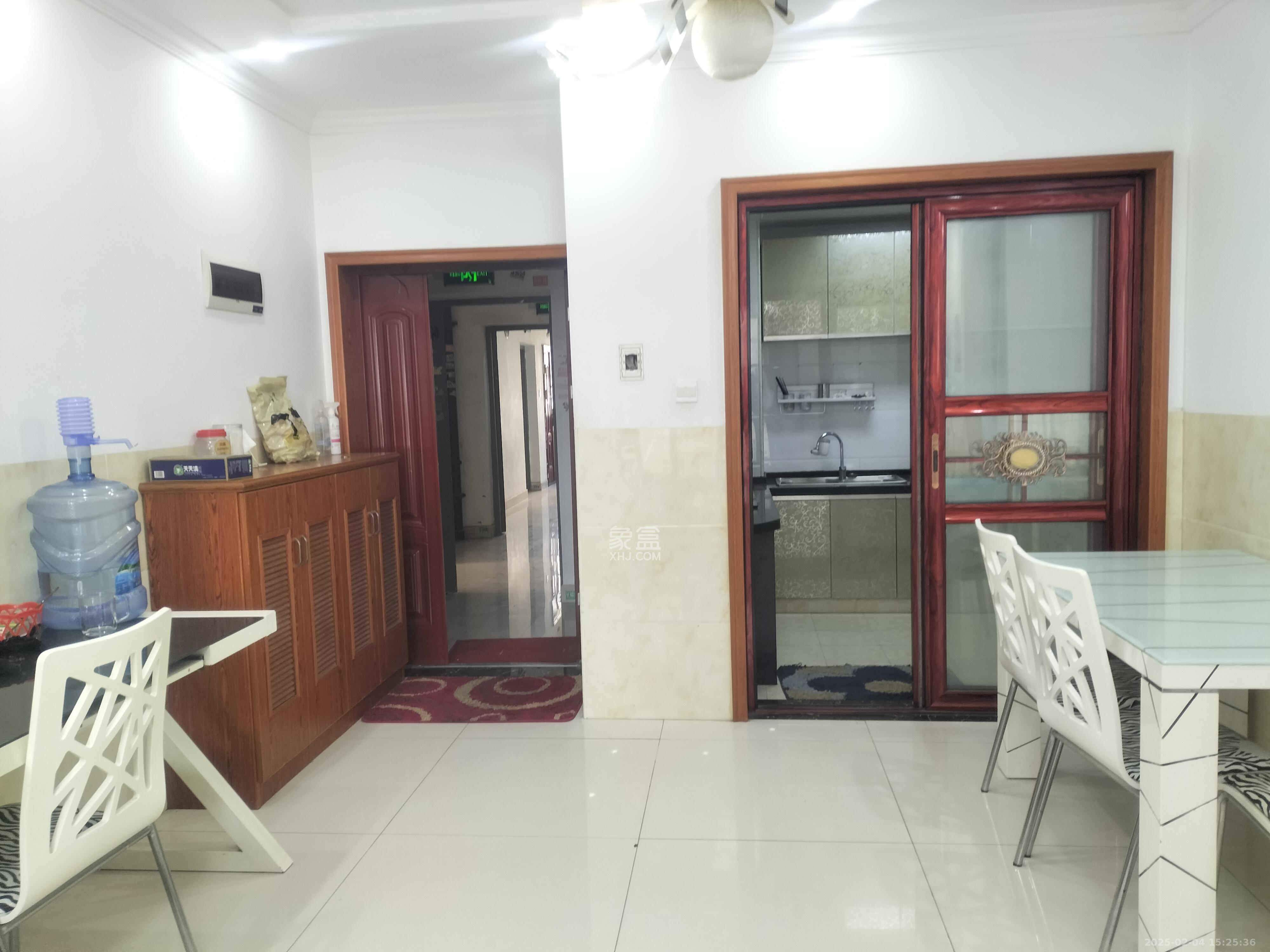 嘉顺苑 2室2厅1卫 2000.0元/月 嘉顺苑 2室2厅1卫 2000.0元/月室内图