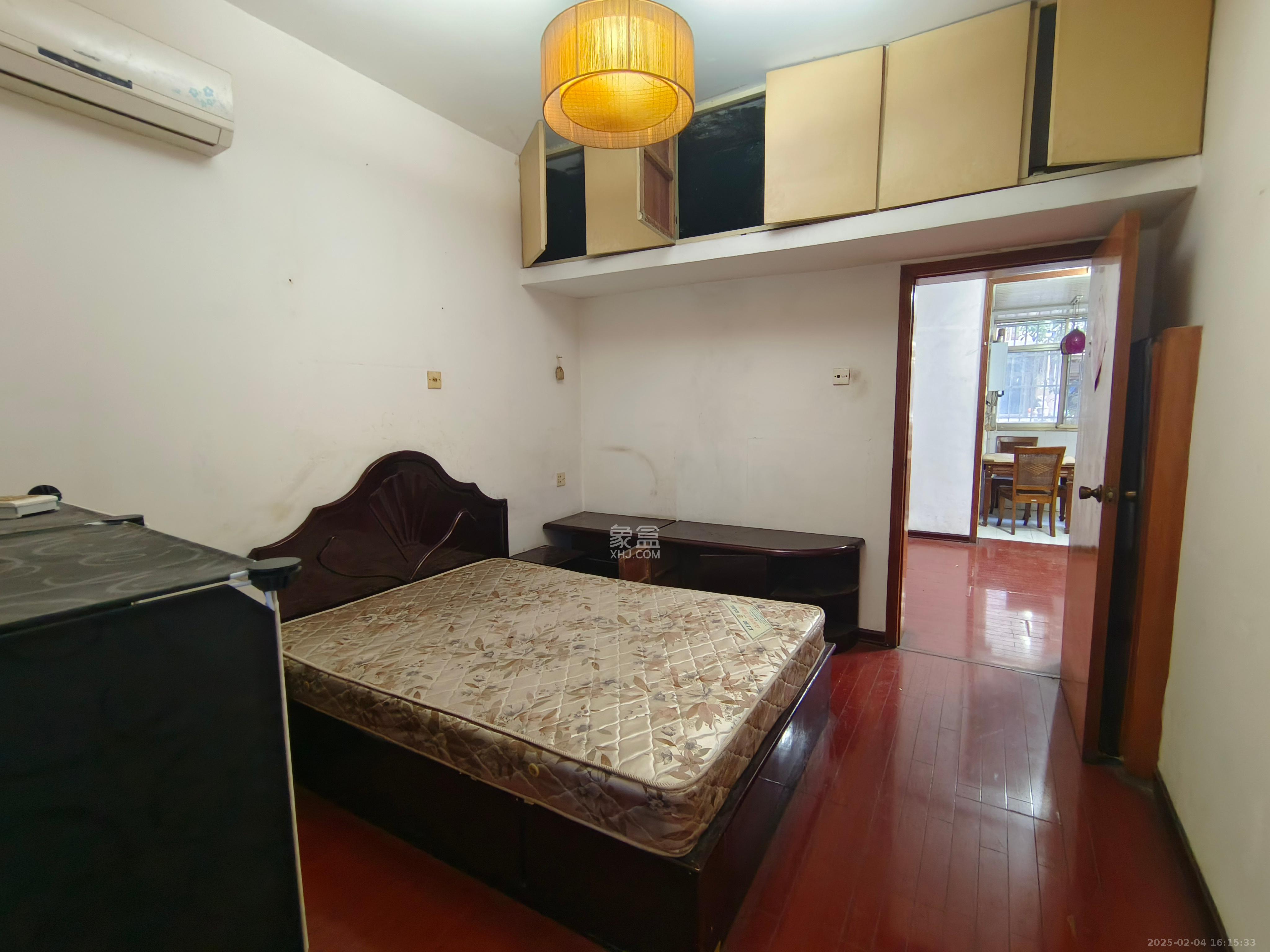 长重机械厂宿舍 2室2厅1卫 1400.0元/月 长重机械厂宿舍 2室2厅1卫 1400.0元/月室内图