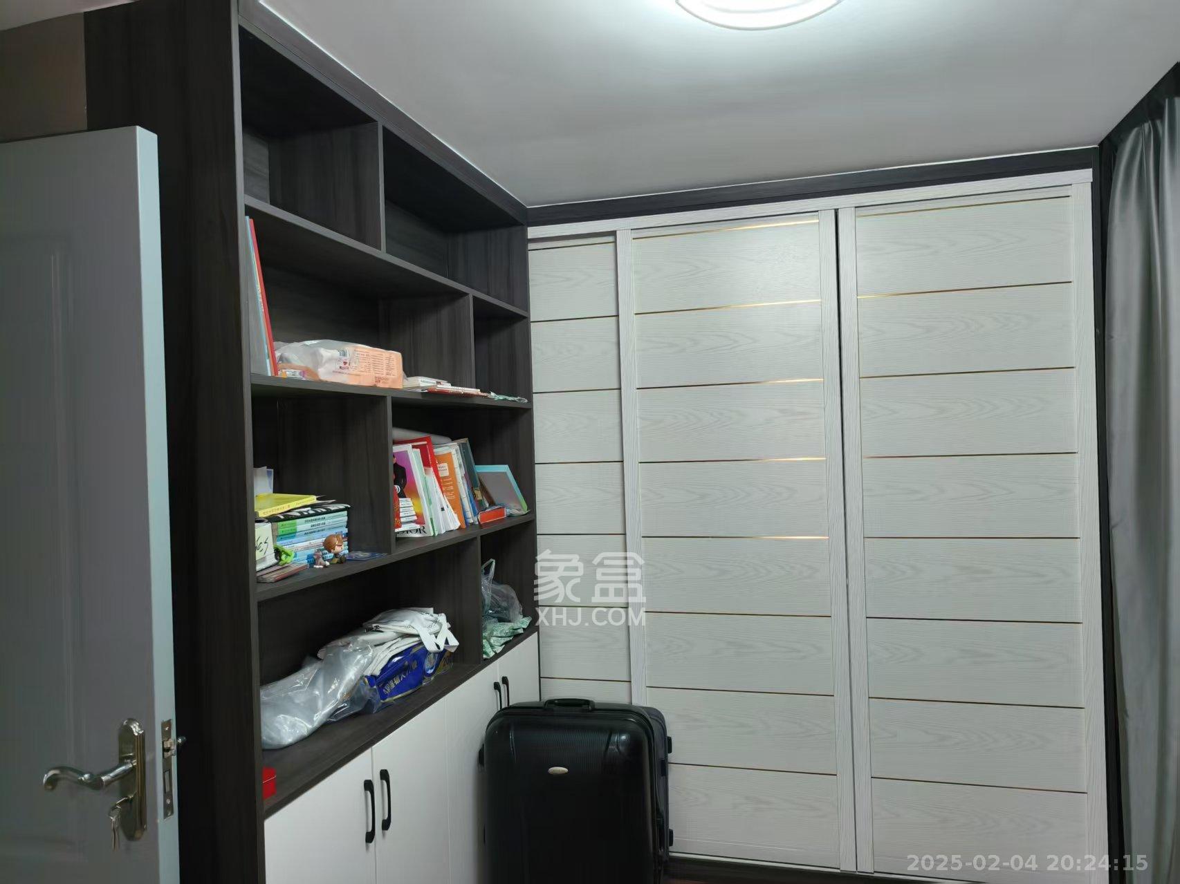 明发阅江悦府 4室2厅2卫 3200.0元/月 明发阅江悦府 4室2厅2卫 3200.0元/月室内图