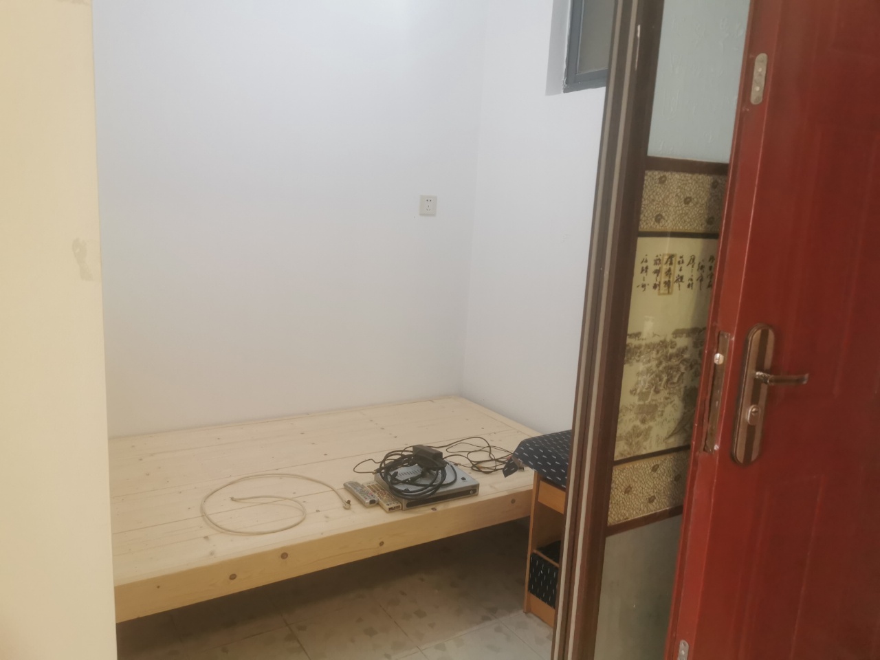 金湾花园  1室0厅0卫    65.0万 金湾花园  1室0厅0卫    65.0万室内图