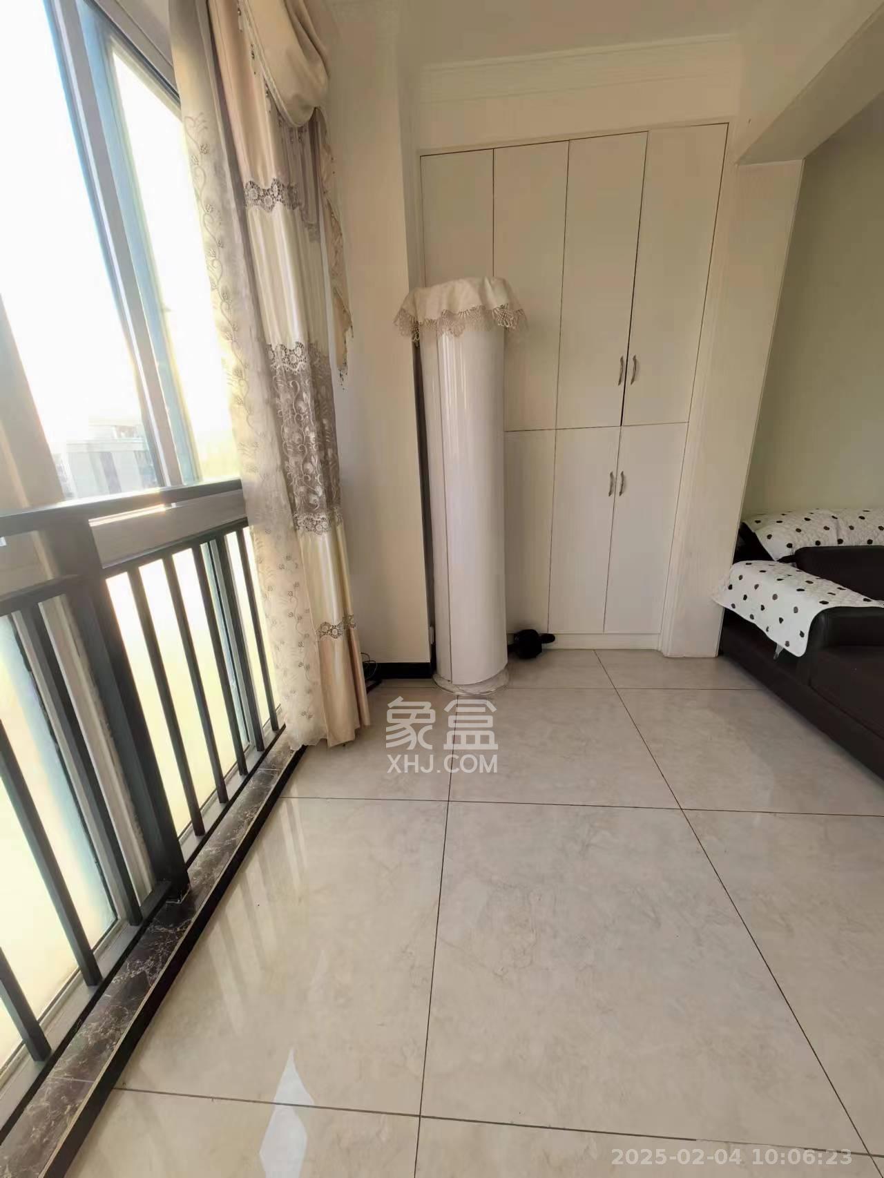 山水湾  3室2厅1卫    1900.0元/月 山水湾  3室2厅1卫    1900.0元/月室内图