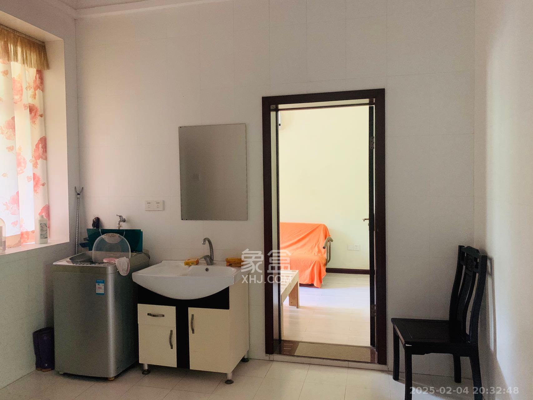 同升湖白竹水乡 5室2厅3卫 8800.0元/月 同升湖白竹水乡 5室2厅3卫 8800.0元/月室内图