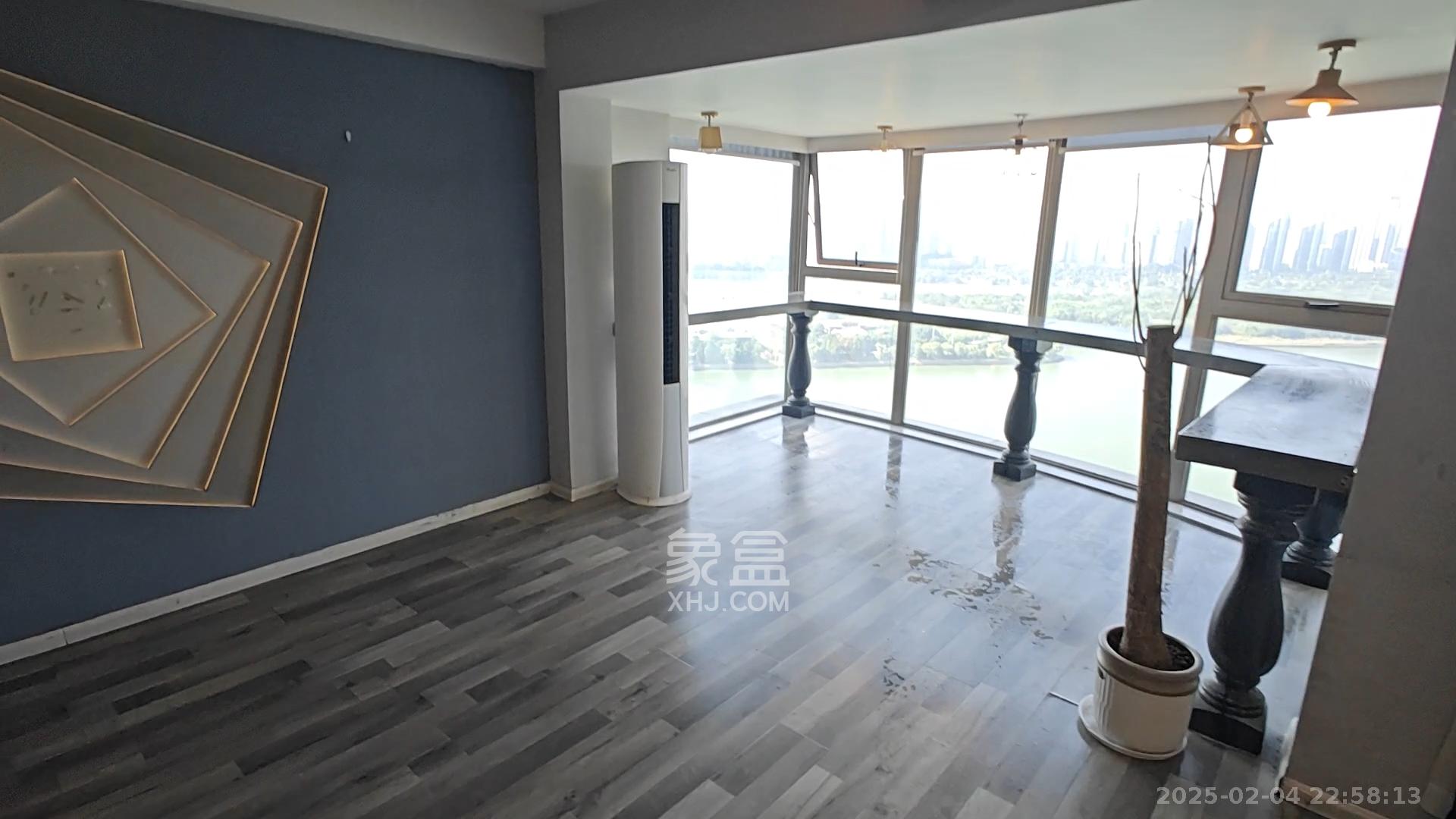 潮宗御苑  1室2厅2卫    6500.0元/月 潮宗御苑  1室2厅2卫    6500.0元/月室内图