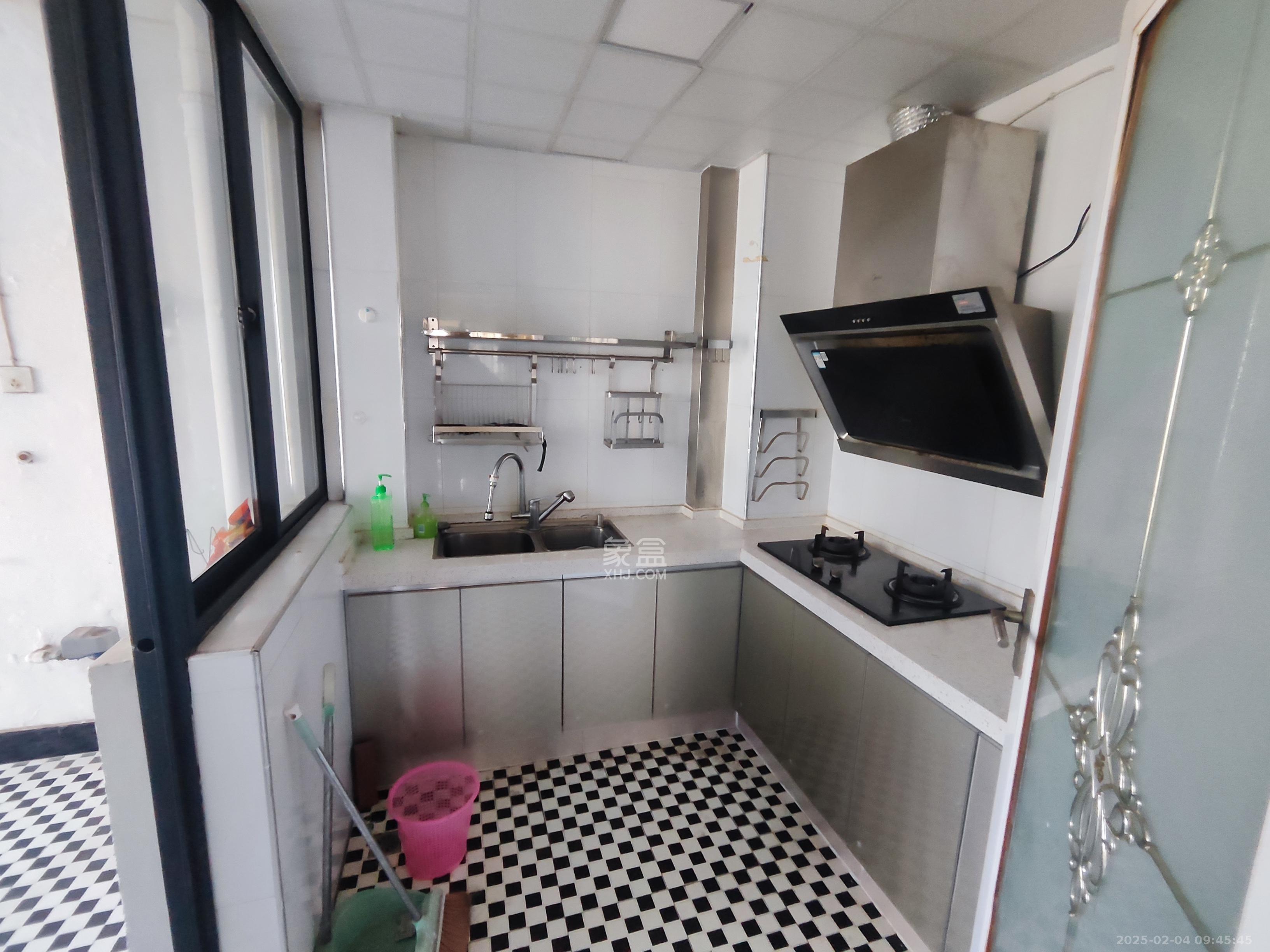 长大彩虹都  2室1厅1卫    2200.0元/月 长大彩虹都  2室1厅1卫    2200.0元/月室内图