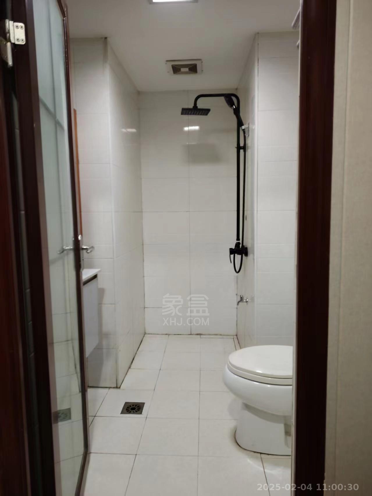 汉华国际 1室0厅1卫 1300.0元/月 汉华国际 1室0厅1卫 1300.0元/月室内图