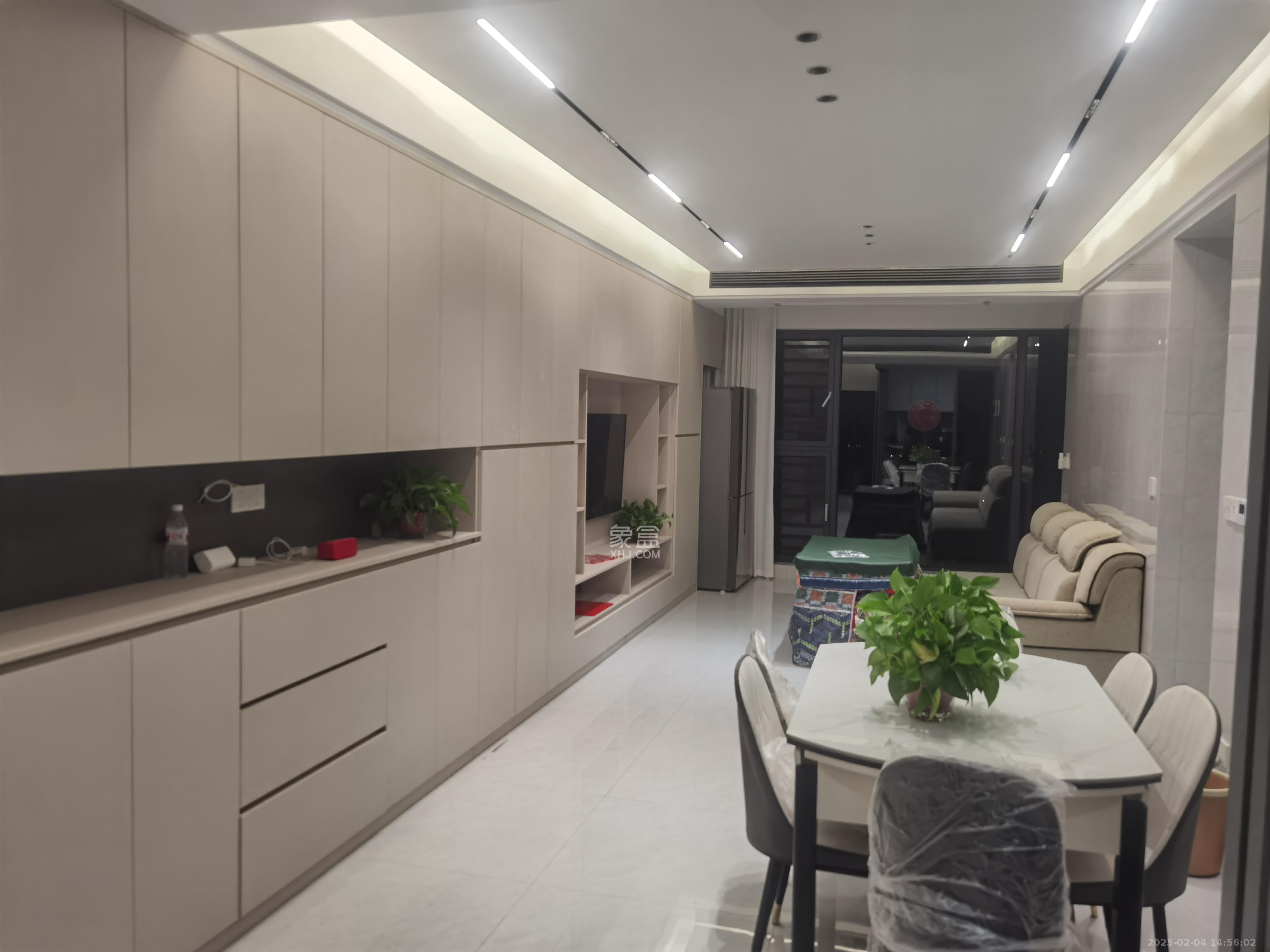 紫华郡 3室2厅2卫 3000.0元/月 紫华郡 3室2厅2卫 3000.0元/月室内图