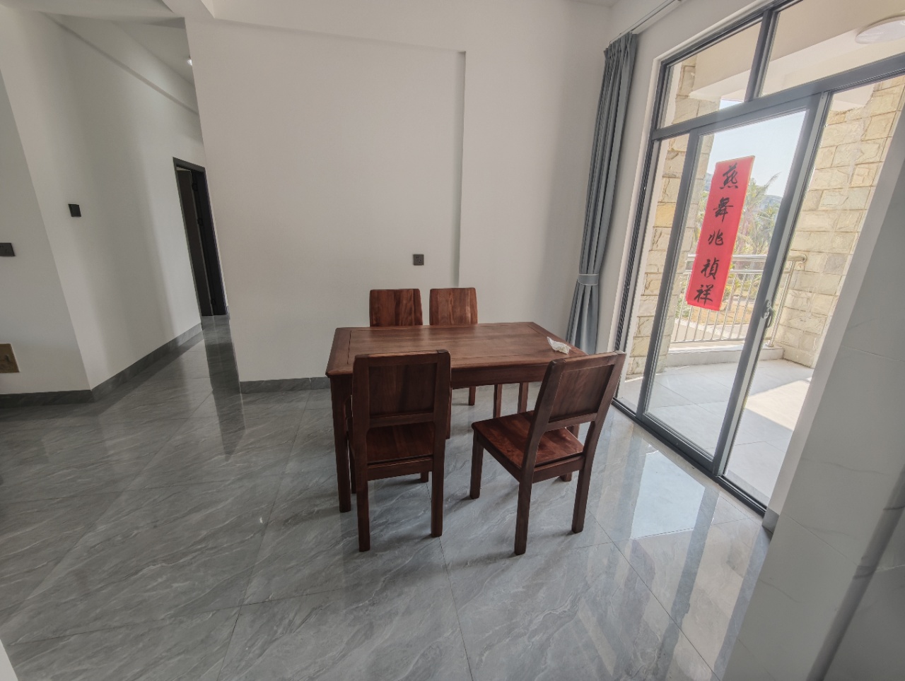 昌茂西雅图·丽湾  3室2厅2卫    180.0万 昌茂西雅图·丽湾  3室2厅2卫    180.0万室内图