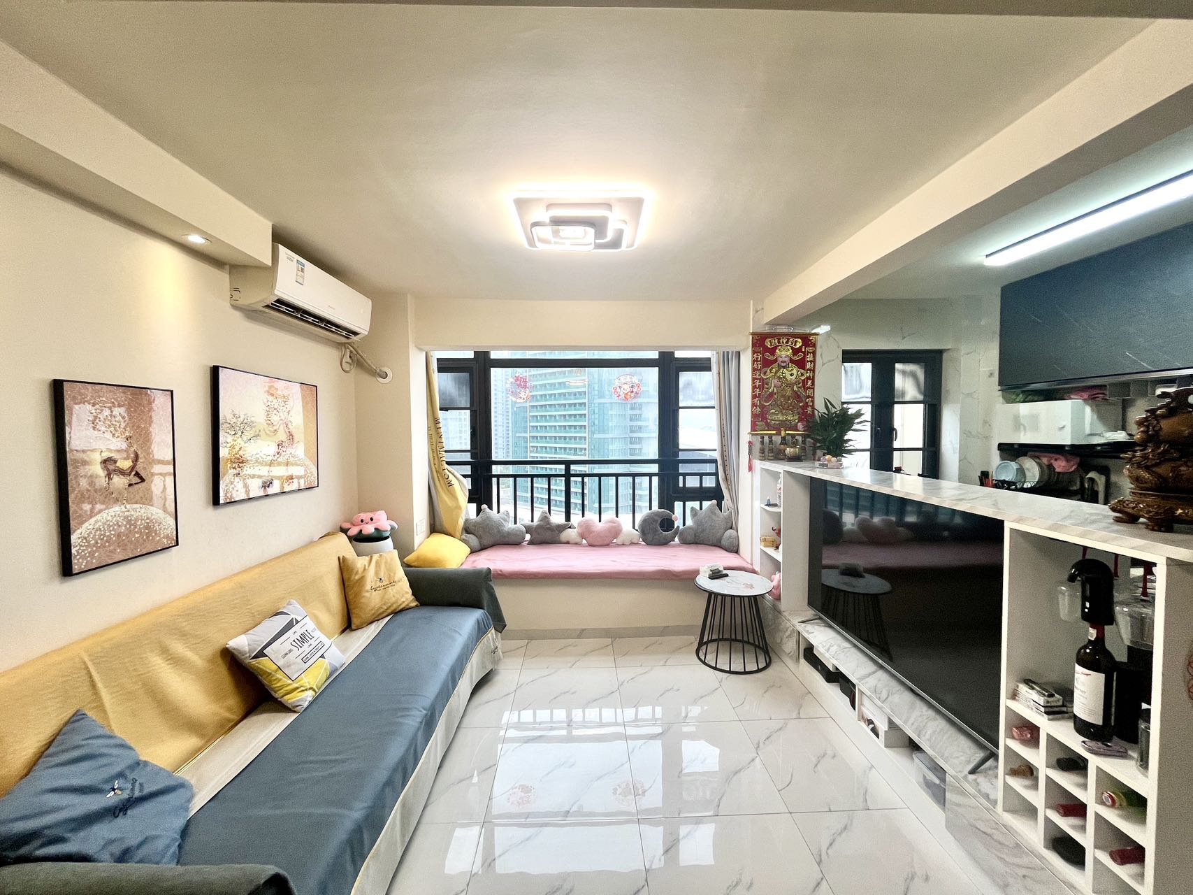 绿地海长流五期(绿地缤纷城)  2室2厅1卫    98.0万 绿地海长流五期(绿地缤纷城)  2室2厅1卫    98.0万室内图