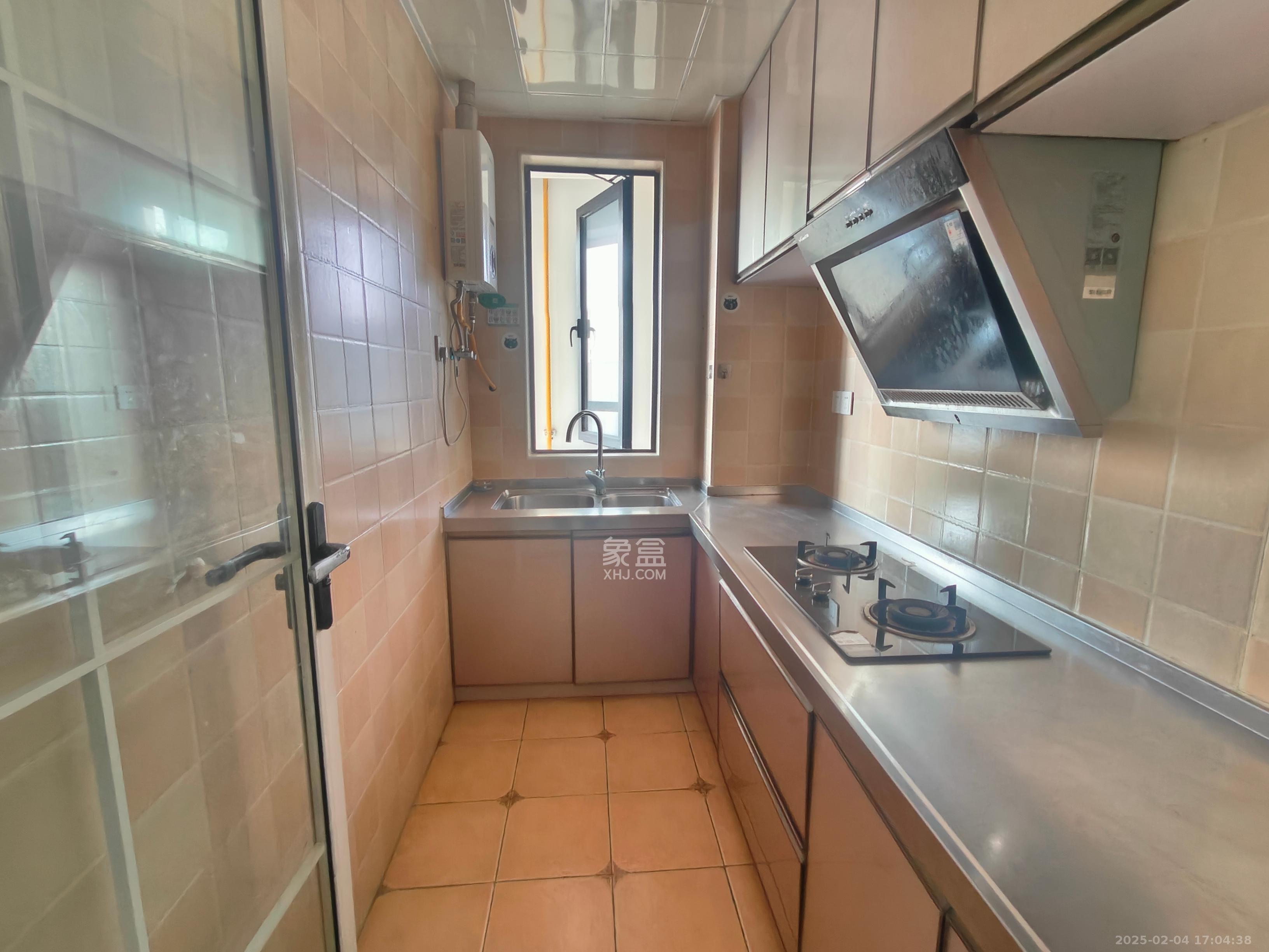 保利西海岸B区 2室1厅1卫 2700.0元/月 保利西海岸B区 2室1厅1卫 2700.0元/月室内图