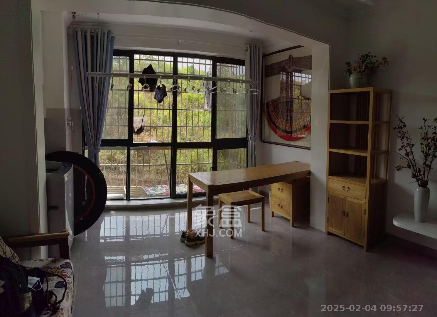 金谷豪庭 3室2厅2卫 1800.0元/月 金谷豪庭 3室2厅2卫 1800.0元/月室内图