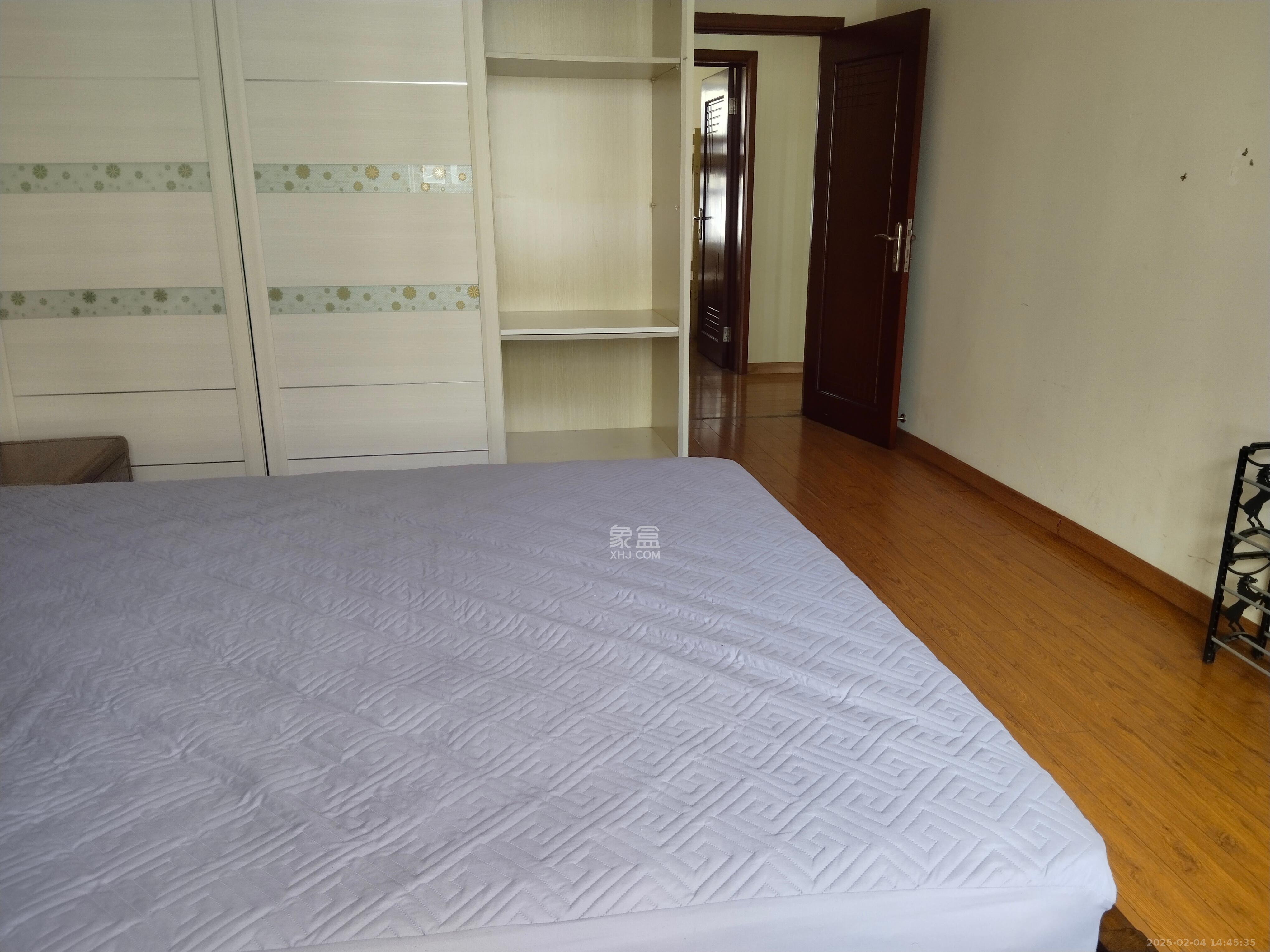 锦湘国际星城二期(锦雅苑) 4室2厅2卫 4000.0元/月 锦湘国际星城二期(锦雅苑) 4室2厅2卫 4000.0元/月室内图