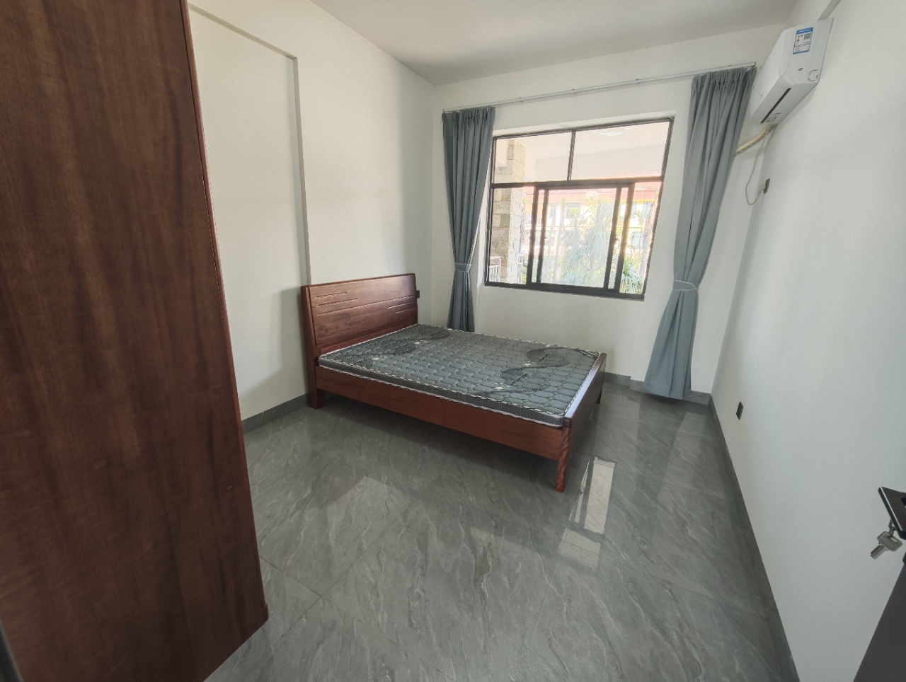 昌茂西雅图·丽湾  3室2厅2卫    180.0万 昌茂西雅图·丽湾  3室2厅2卫    180.0万室内图