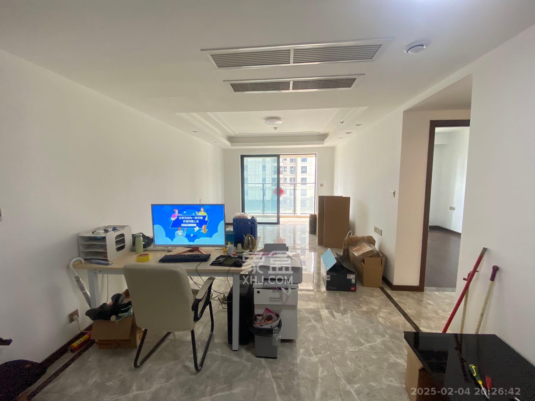 绿地长沙城际空间站(绿地新里佳苑) 3室2厅2卫 3300.0元/月 绿地长沙城际空间站(绿地新里佳苑) 3室2厅2卫 3300.0元/月室内图