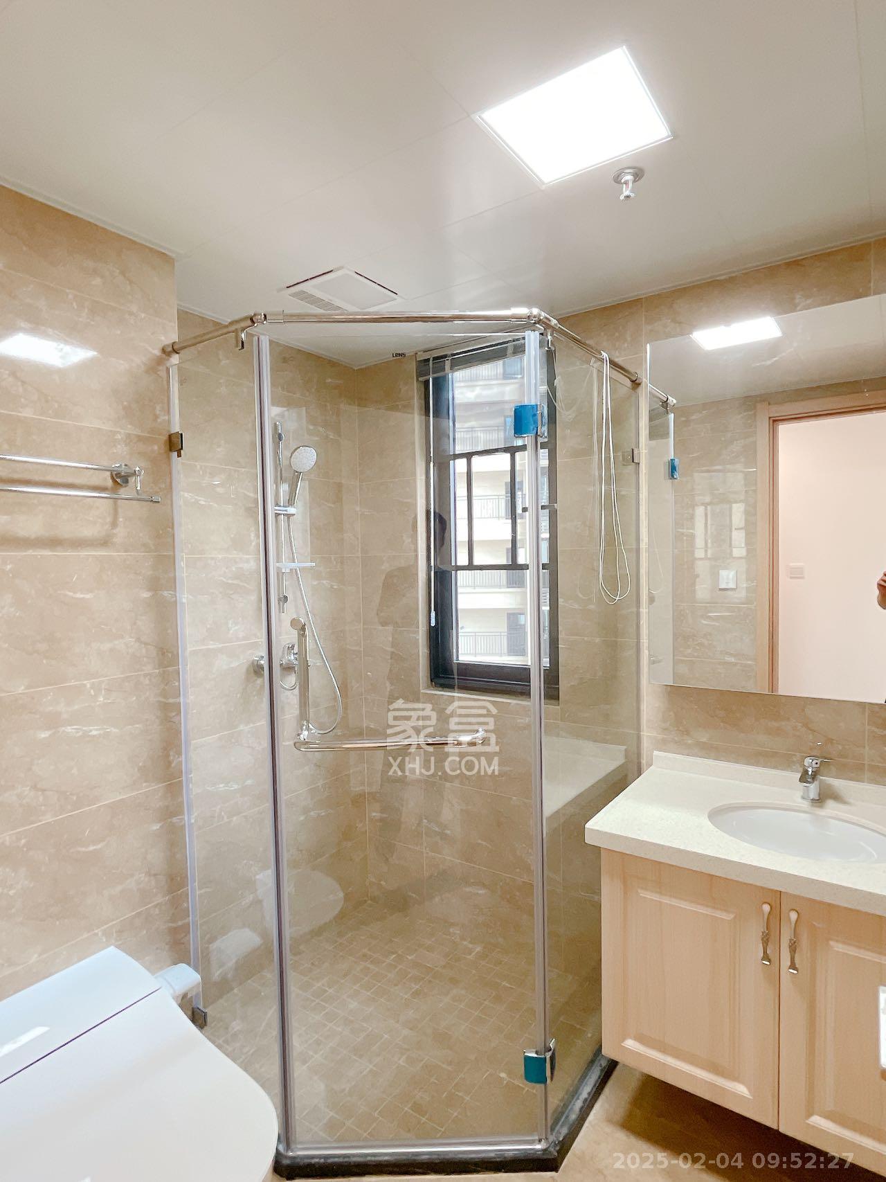 青青家园 1室0厅0卫 990.0元/月 青青家园 1室0厅0卫 990.0元/月室内图