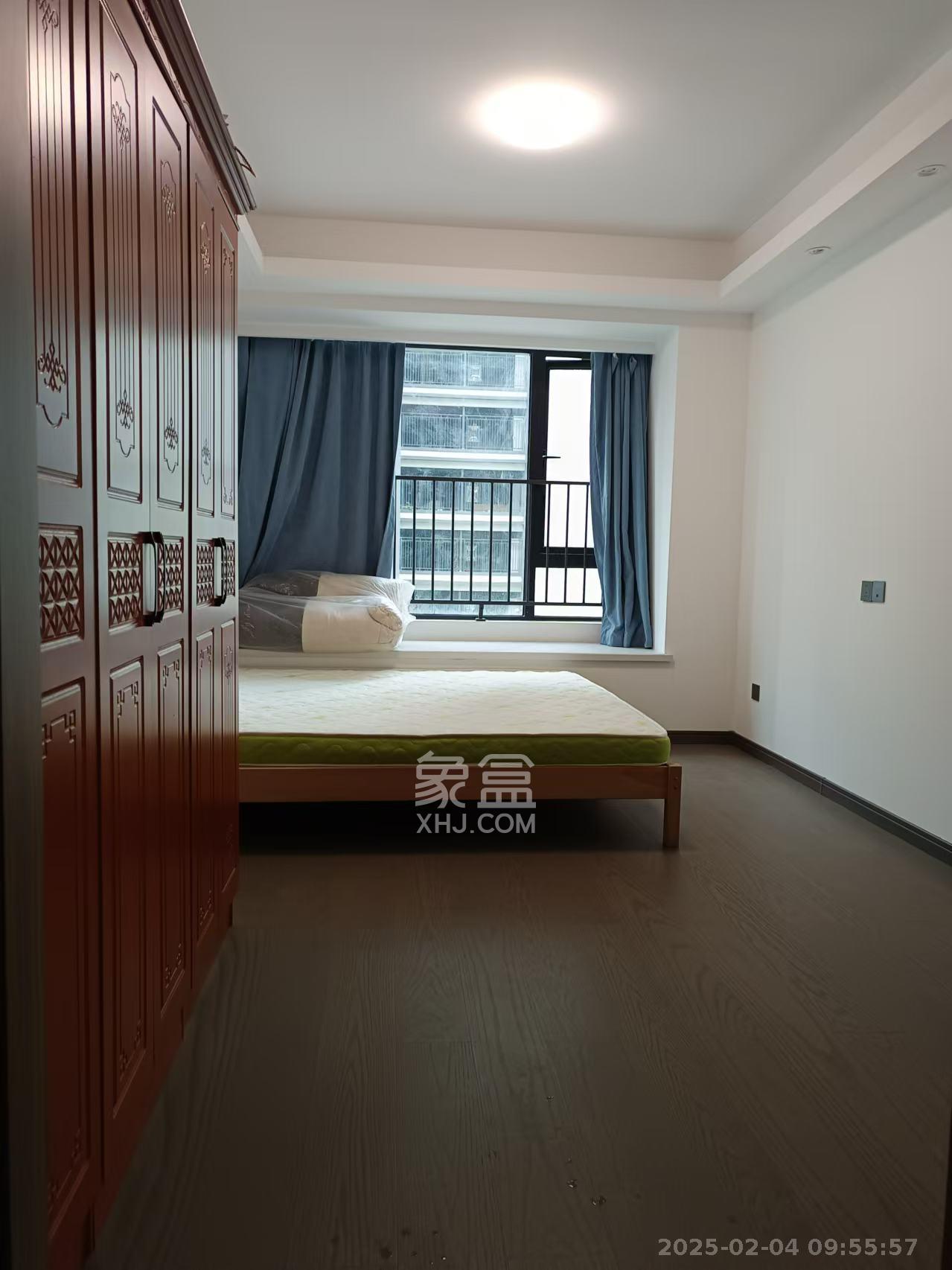 旭辉铂宸府  3室2厅2卫   2800.00元/月室内图