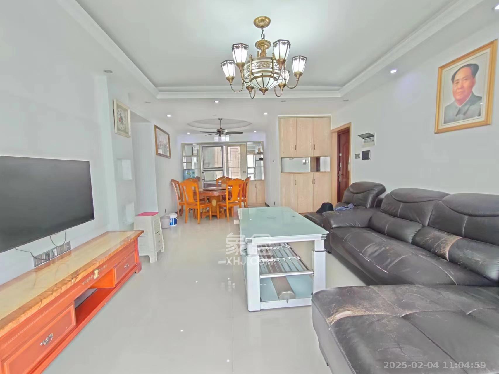 恒广国际景园一二区 3室2厅2卫 2400.0元/月 恒广国际景园一二区 3室2厅2卫 2400.0元/月室内图