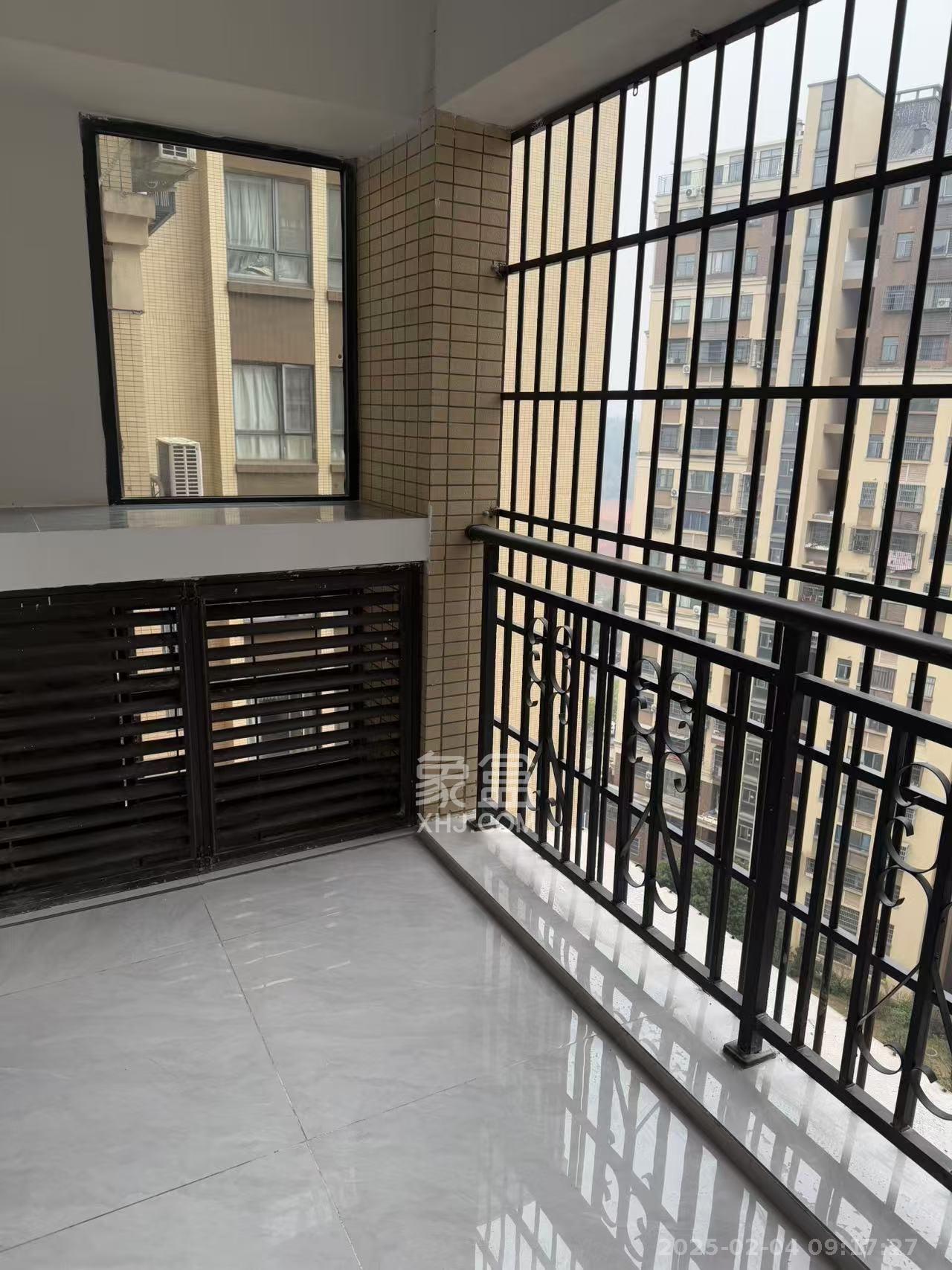 五矿紫湖香醍 3室1厅1卫 2500.0元/月 五矿紫湖香醍 3室1厅1卫 2500.0元/月室内图