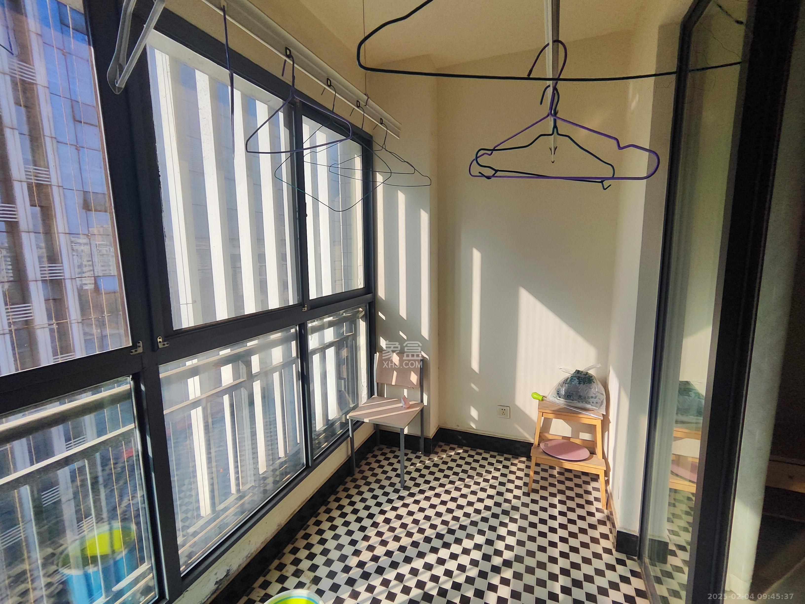 长大彩虹都  2室1厅1卫    2200.0元/月 长大彩虹都  2室1厅1卫    2200.0元/月室内图