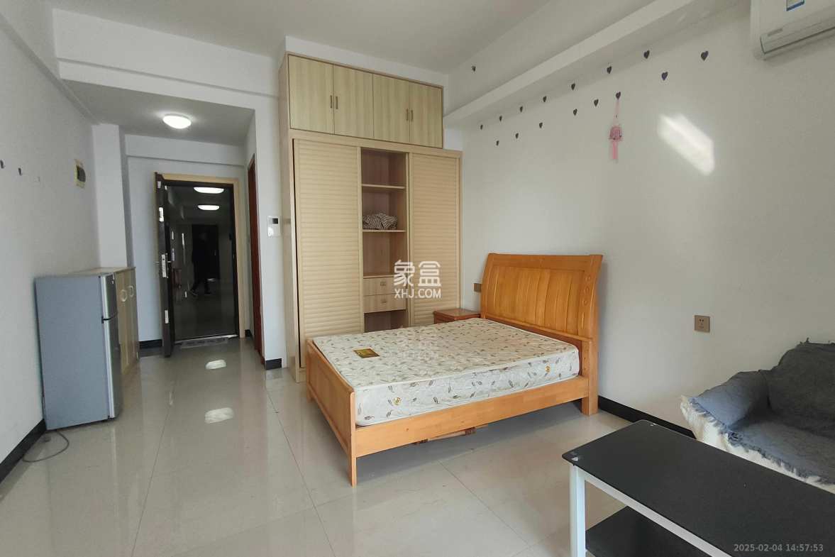 中泰财富湘江 1室1厅1卫 1000.0元/月 中泰财富湘江 1室1厅1卫 1000.0元/月室内图